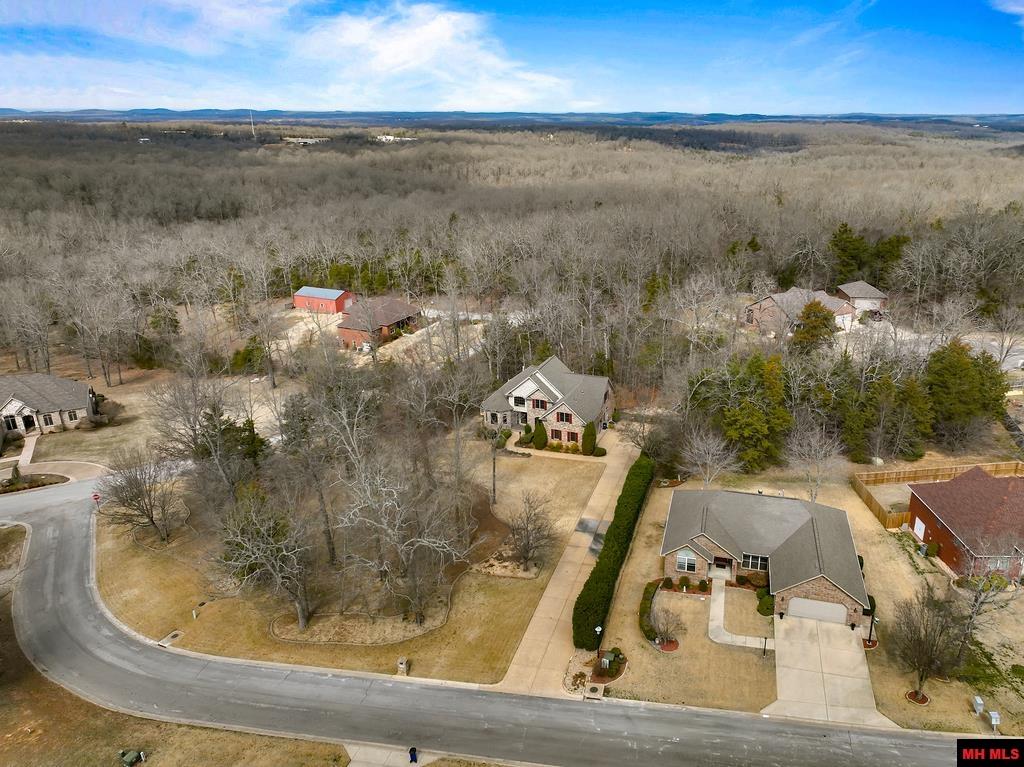 1211 Chestnut Hills Drive