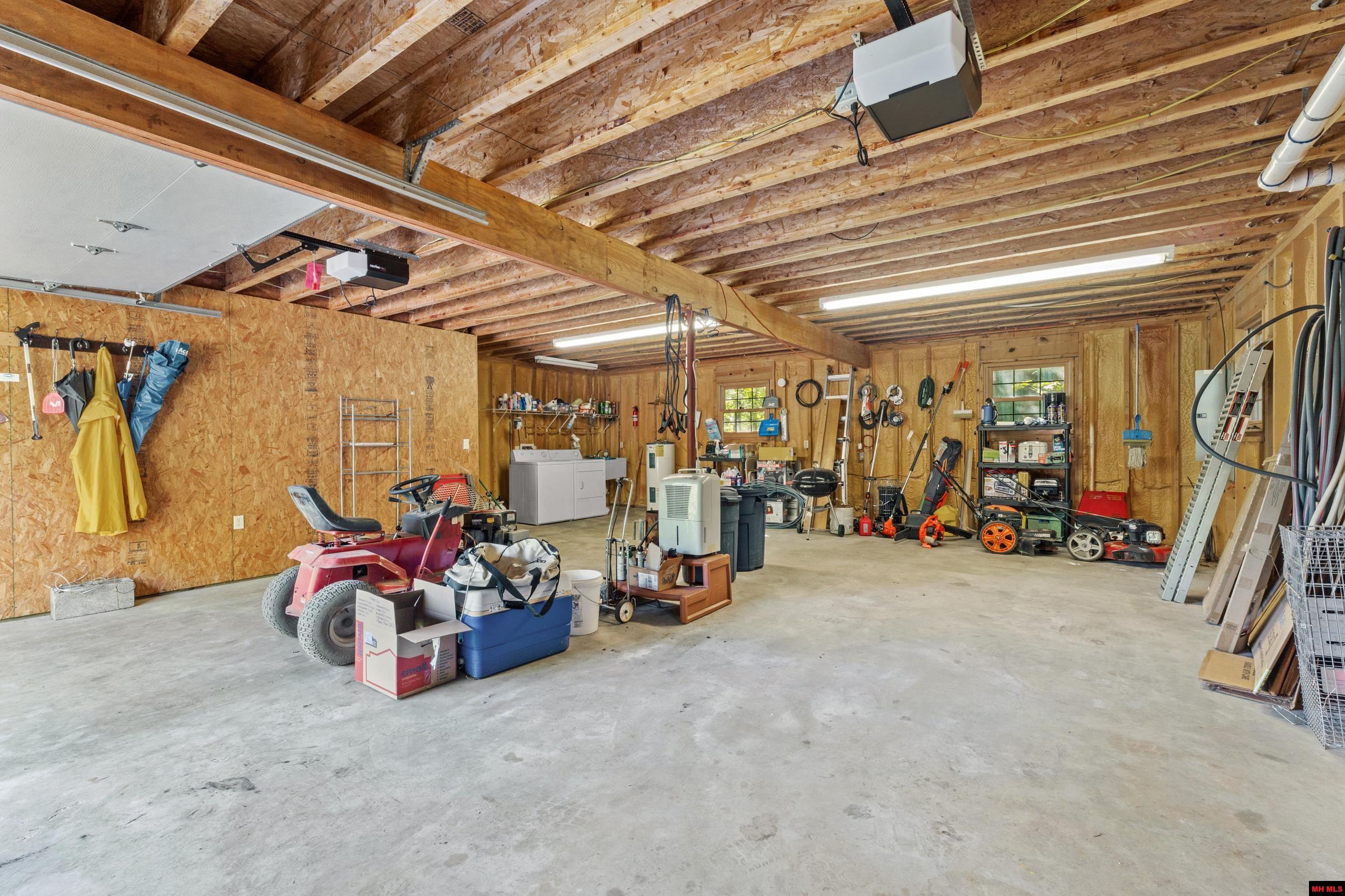 210 MC 8101 Flippin, AR 72634