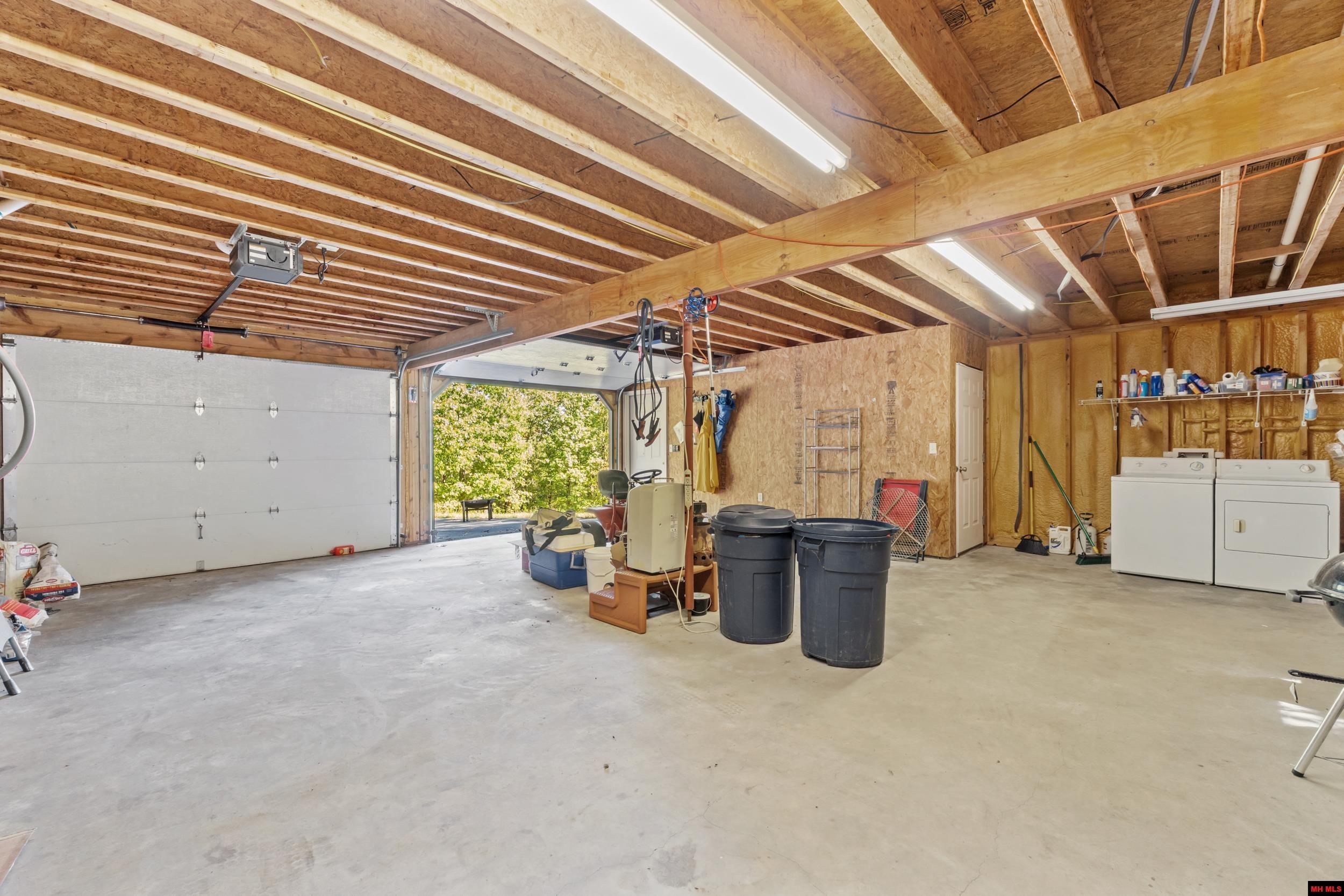 210 MC 8101 Flippin, AR 72634