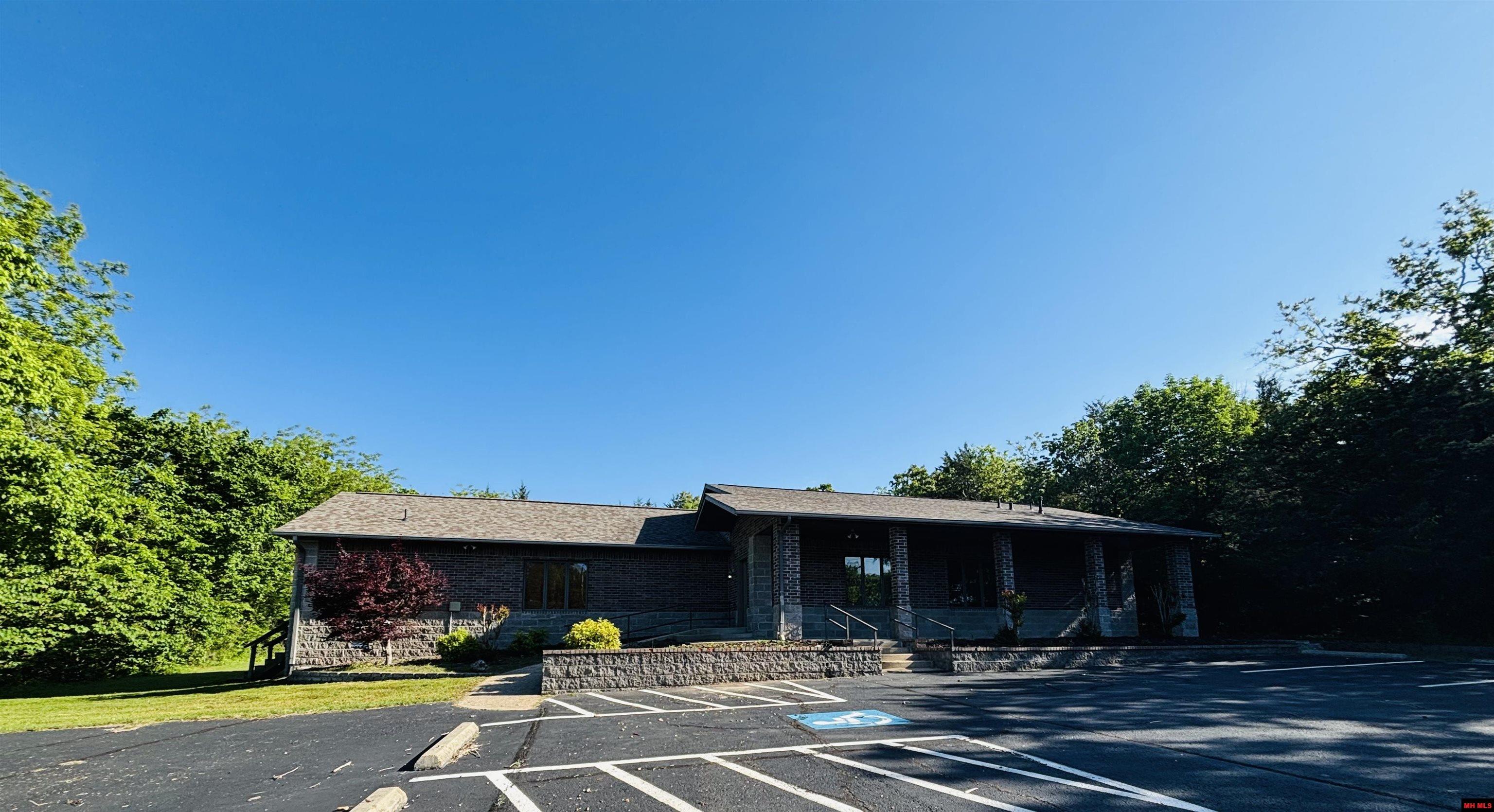 1629 HARDING BOULEVARD Cotter, AR 72626