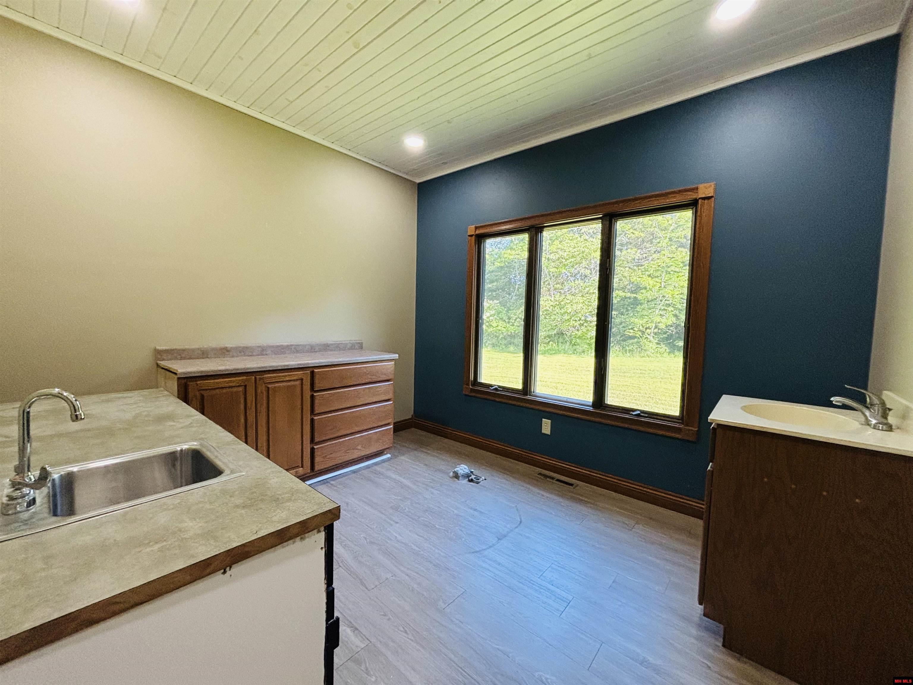 1629 HARDING BOULEVARD Cotter, AR 72626