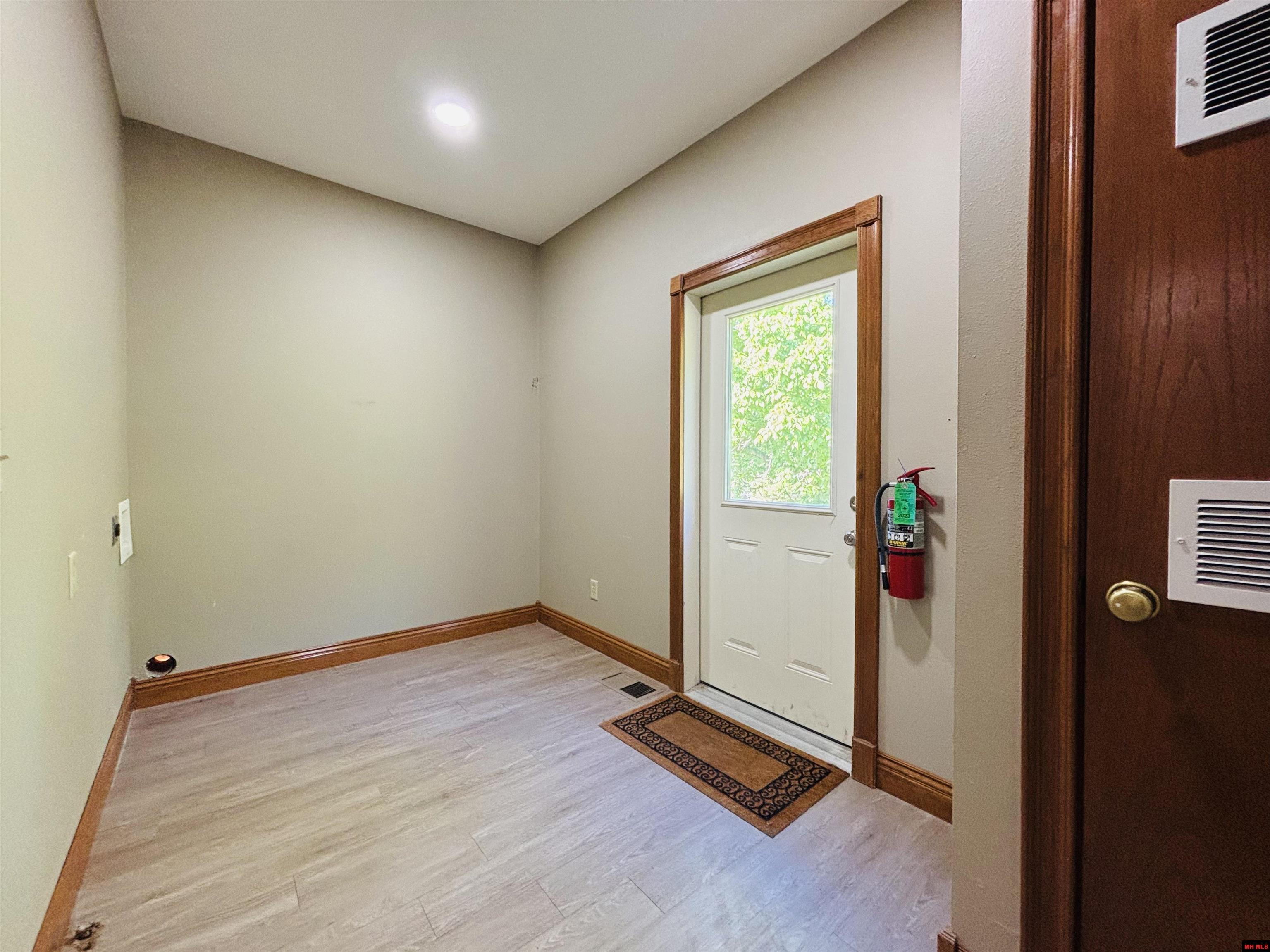 1629 HARDING BOULEVARD Cotter, AR 72626