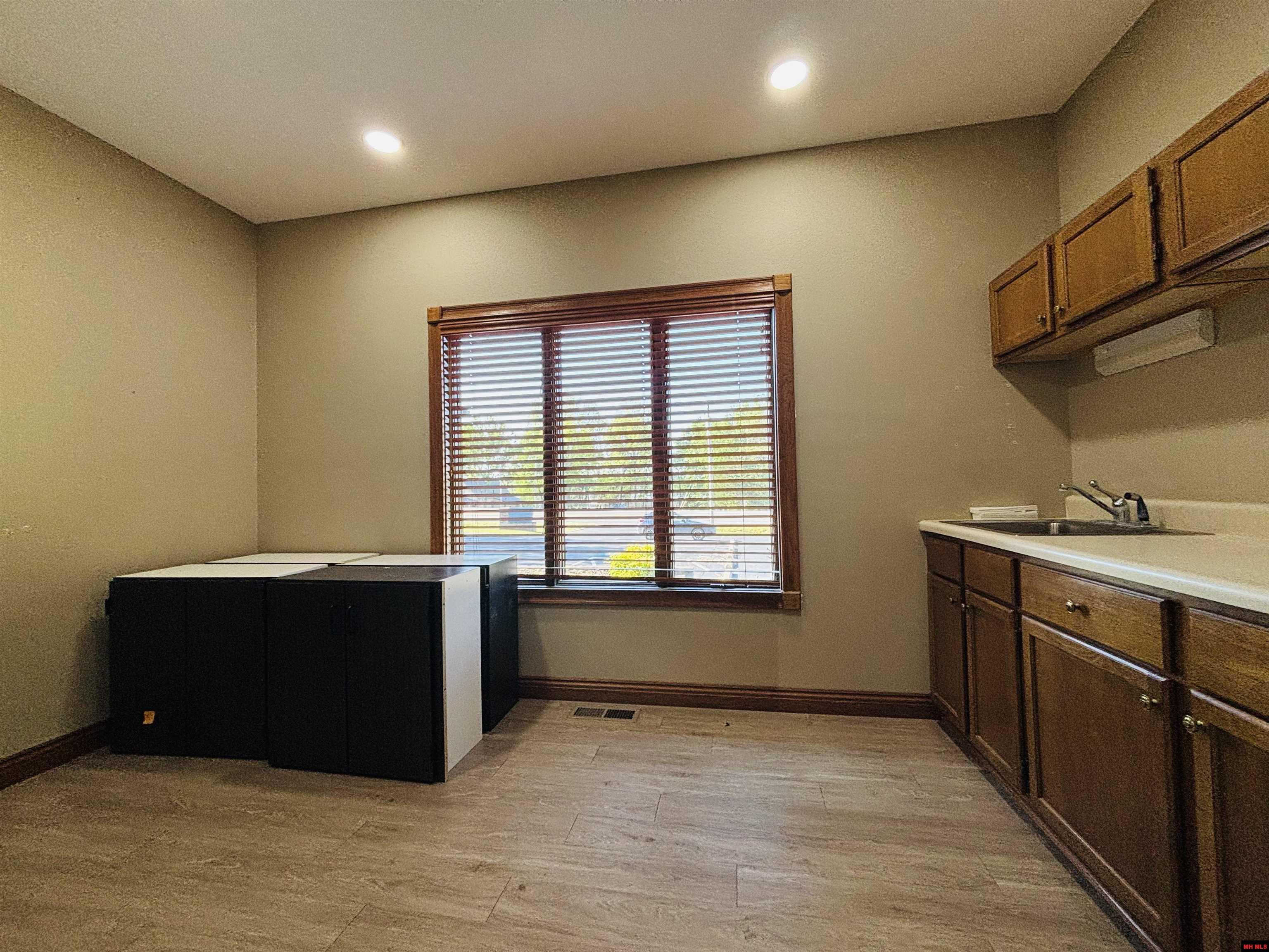 1629 HARDING BOULEVARD Cotter, AR 72626