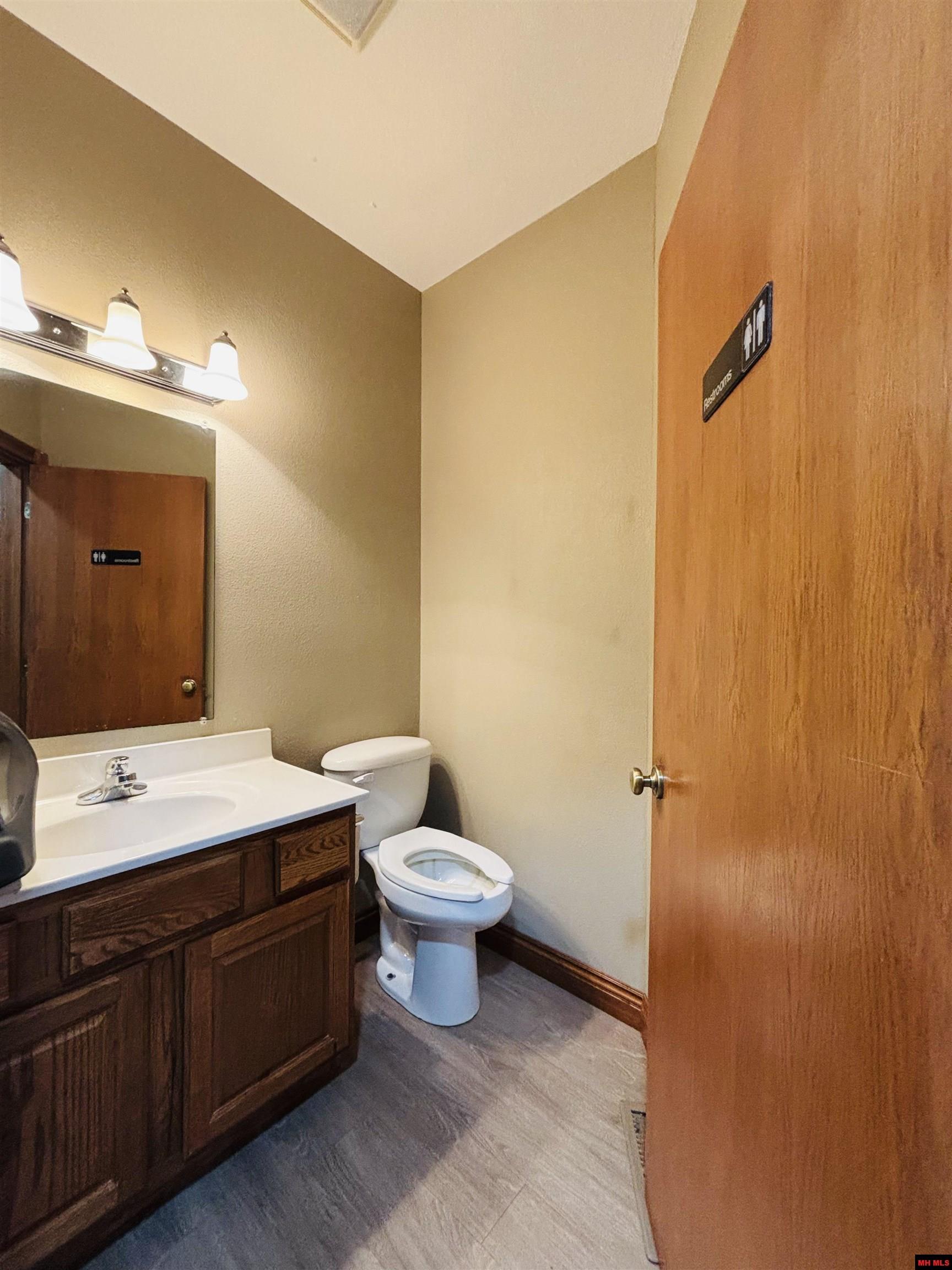 1629 HARDING BOULEVARD Cotter, AR 72626