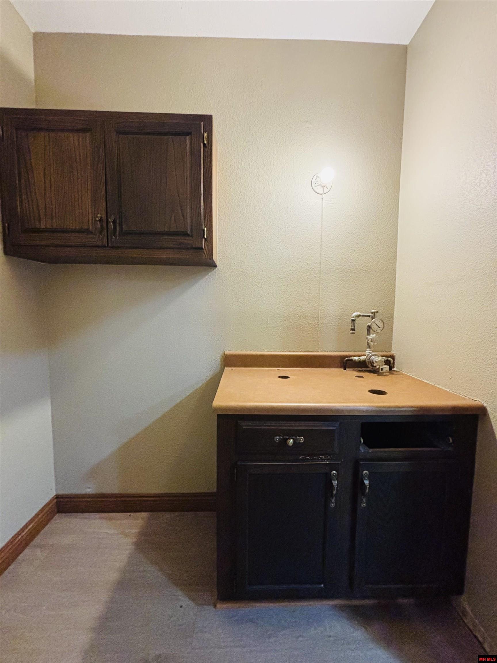 1629 HARDING BOULEVARD Cotter, AR 72626