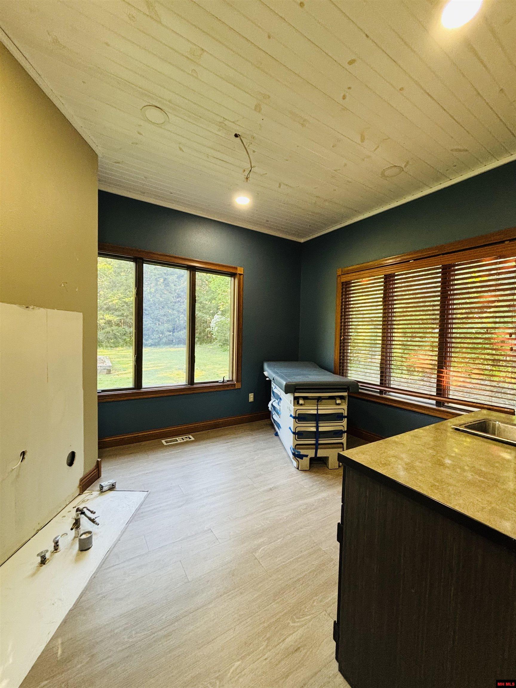 1629 HARDING BOULEVARD Cotter, AR 72626