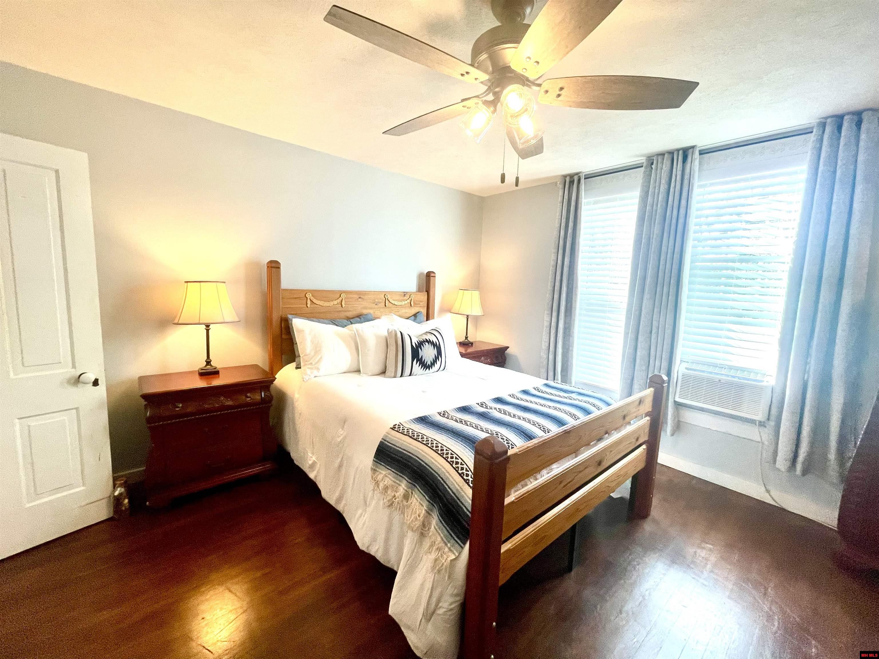 901 N ESTES AVENUE Yellville, AR