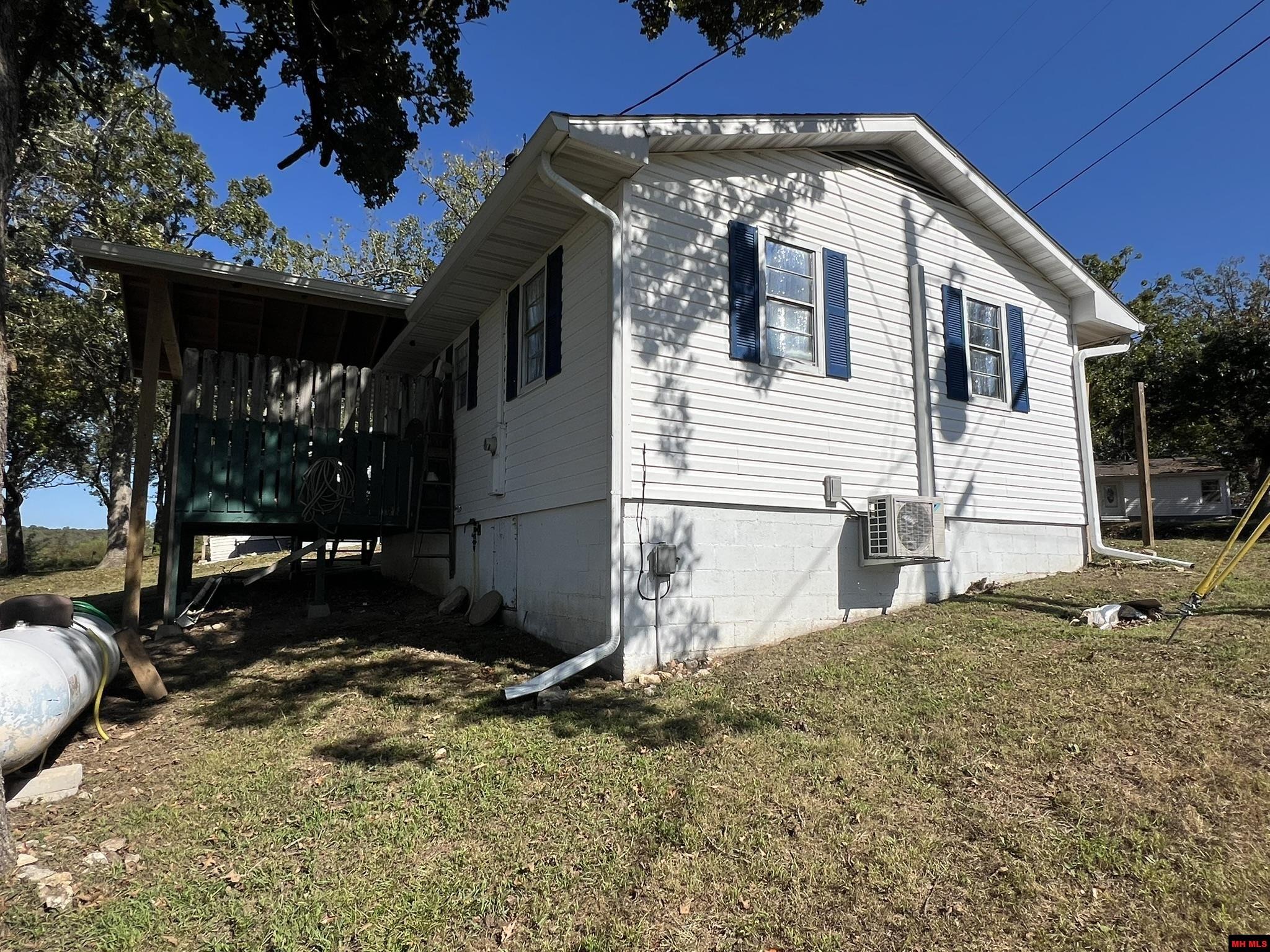 775 CR 505 Mountain Home, AR 72653