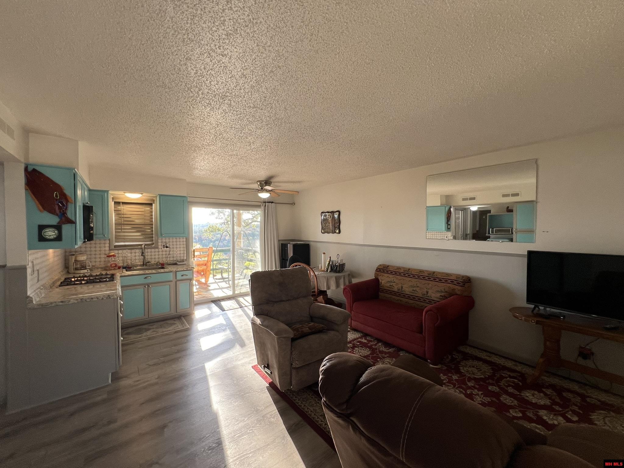 775 CR 505 Mountain Home, AR 72653