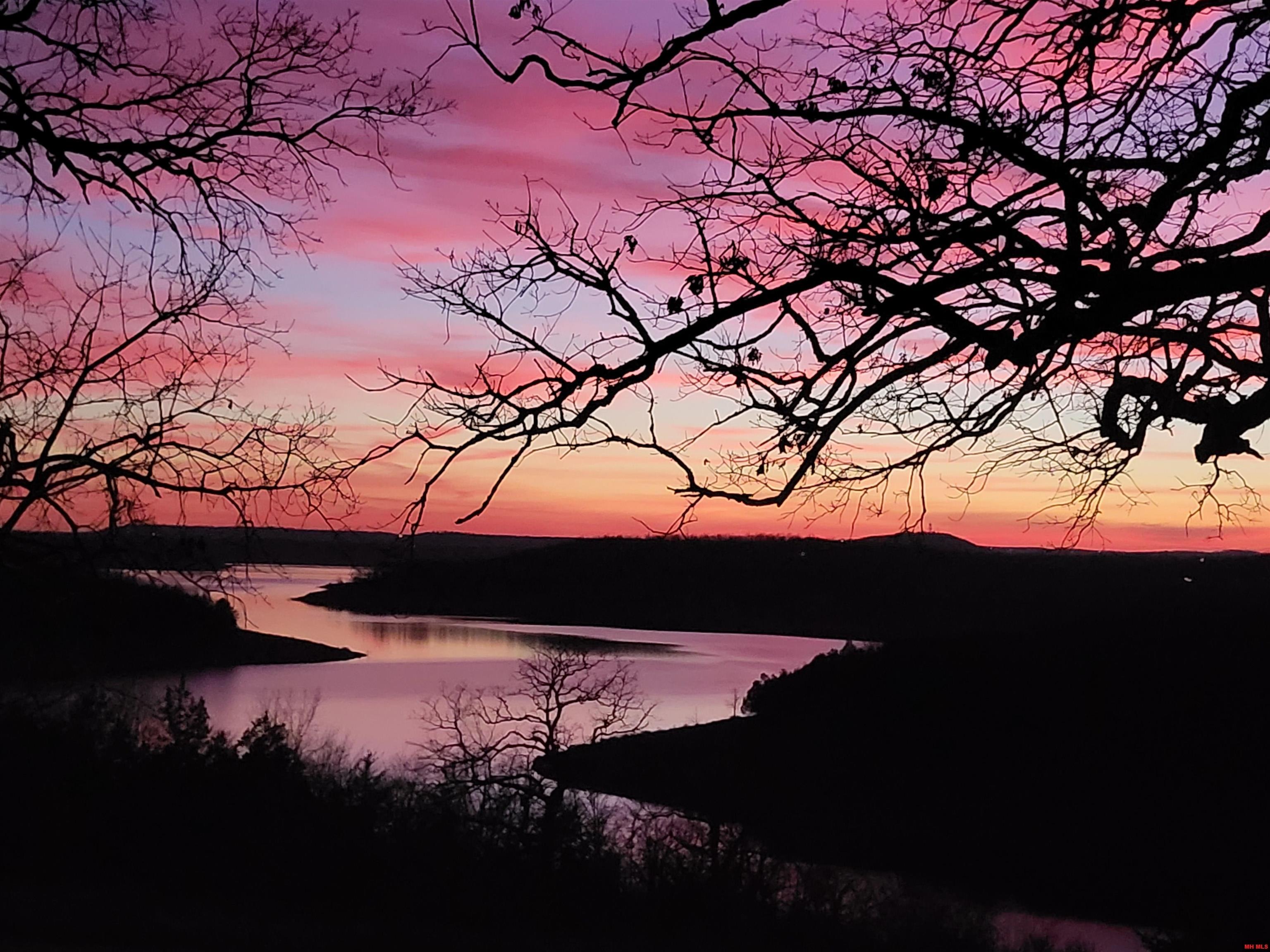 775 CR 505 Mountain Home, AR 72653