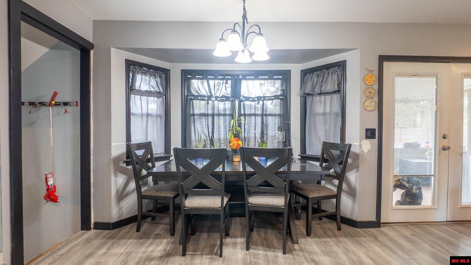 1905 VAN BUREN AVENUE Mountain Home, AR 72653