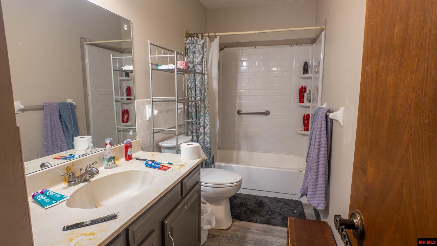 1905 VAN BUREN AVENUE Mountain Home, AR 72653