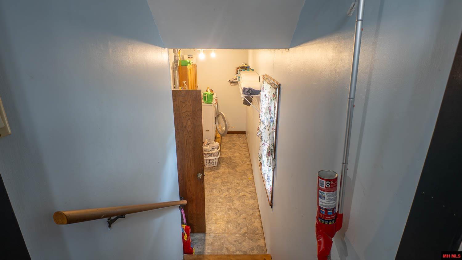 1905 VAN BUREN AVENUE Mountain Home, AR 72653