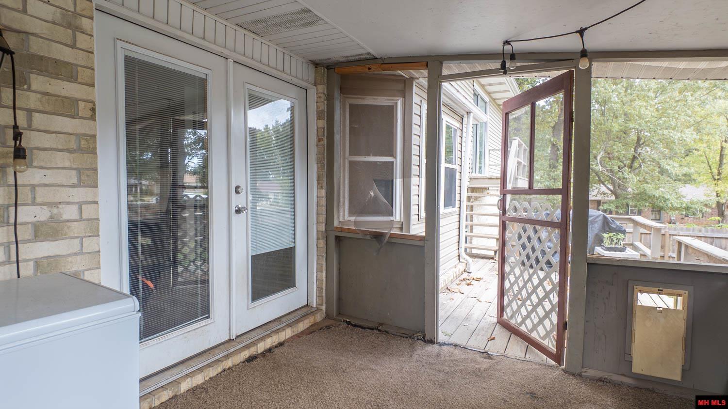 1905 VAN BUREN AVENUE Mountain Home, AR 72653