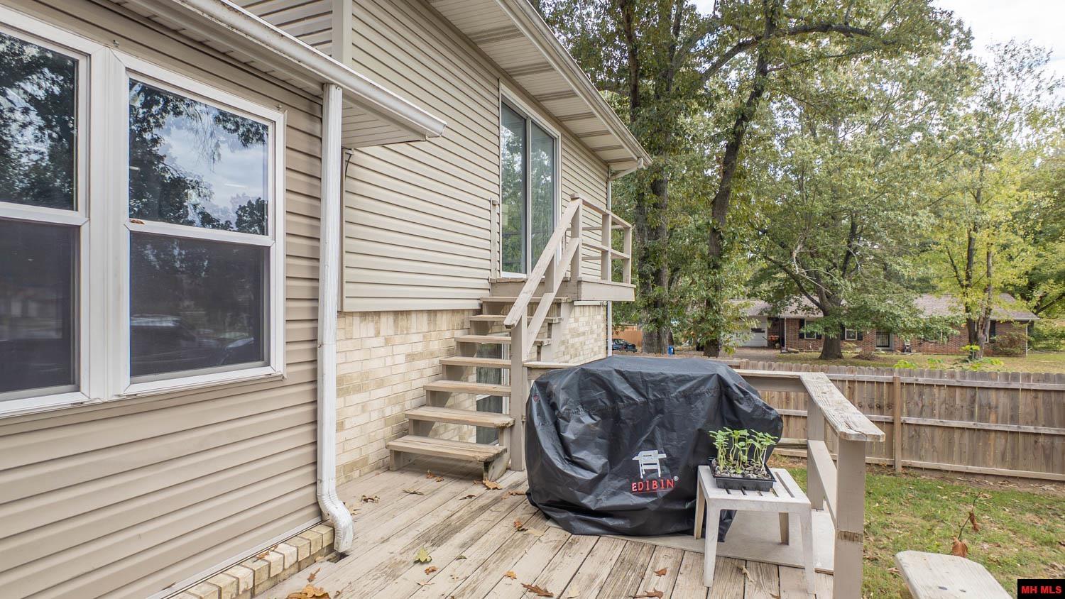 1905 VAN BUREN AVENUE Mountain Home, AR 72653