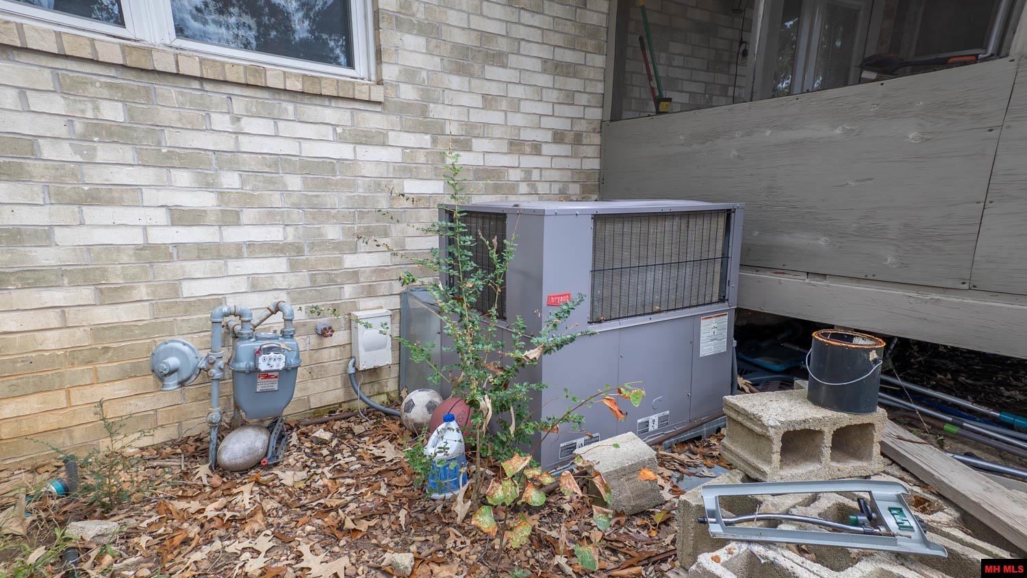 1905 VAN BUREN AVENUE Mountain Home, AR 72653