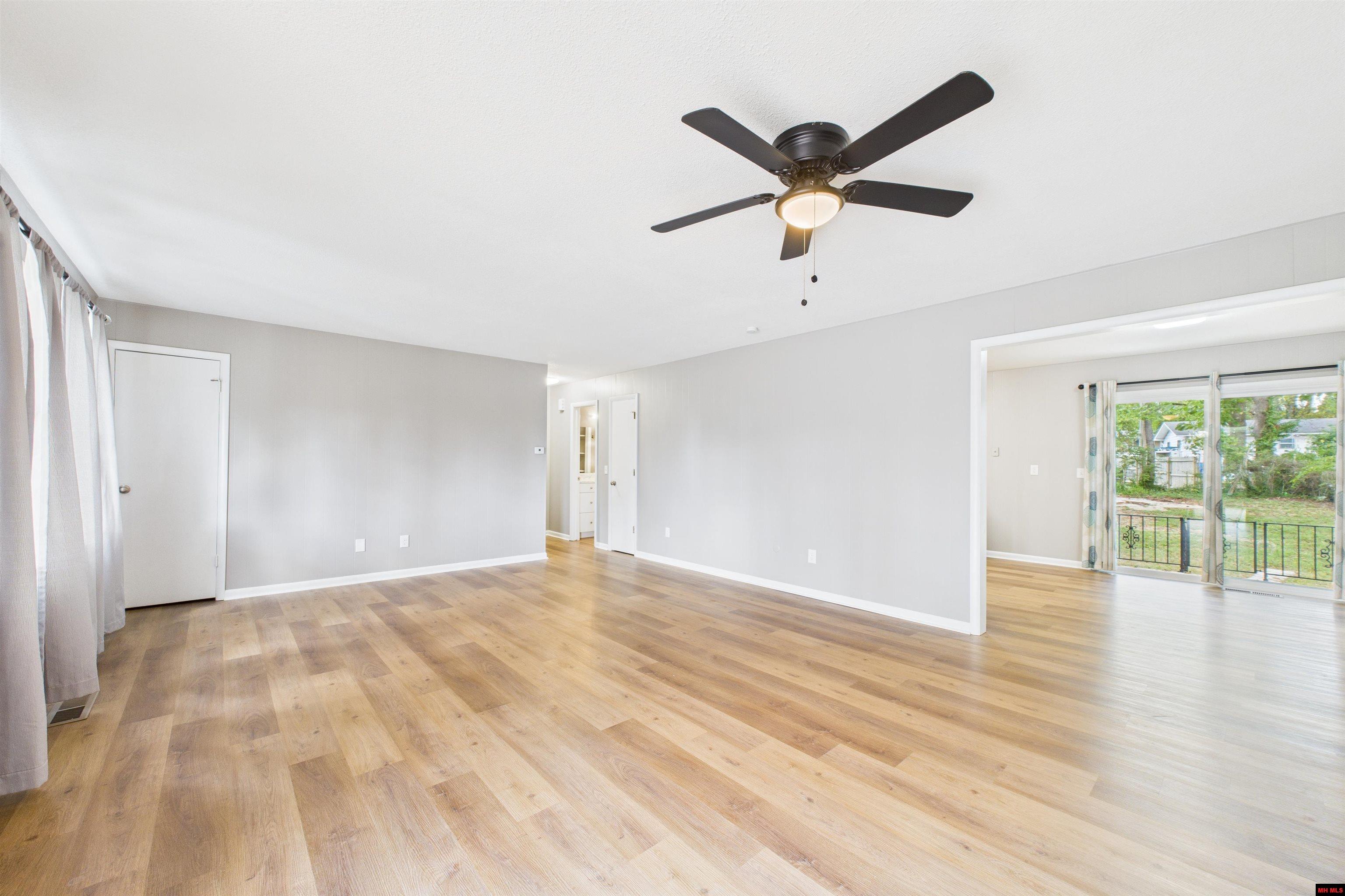 709 WALKER STREET Mountain Home, AR 72653