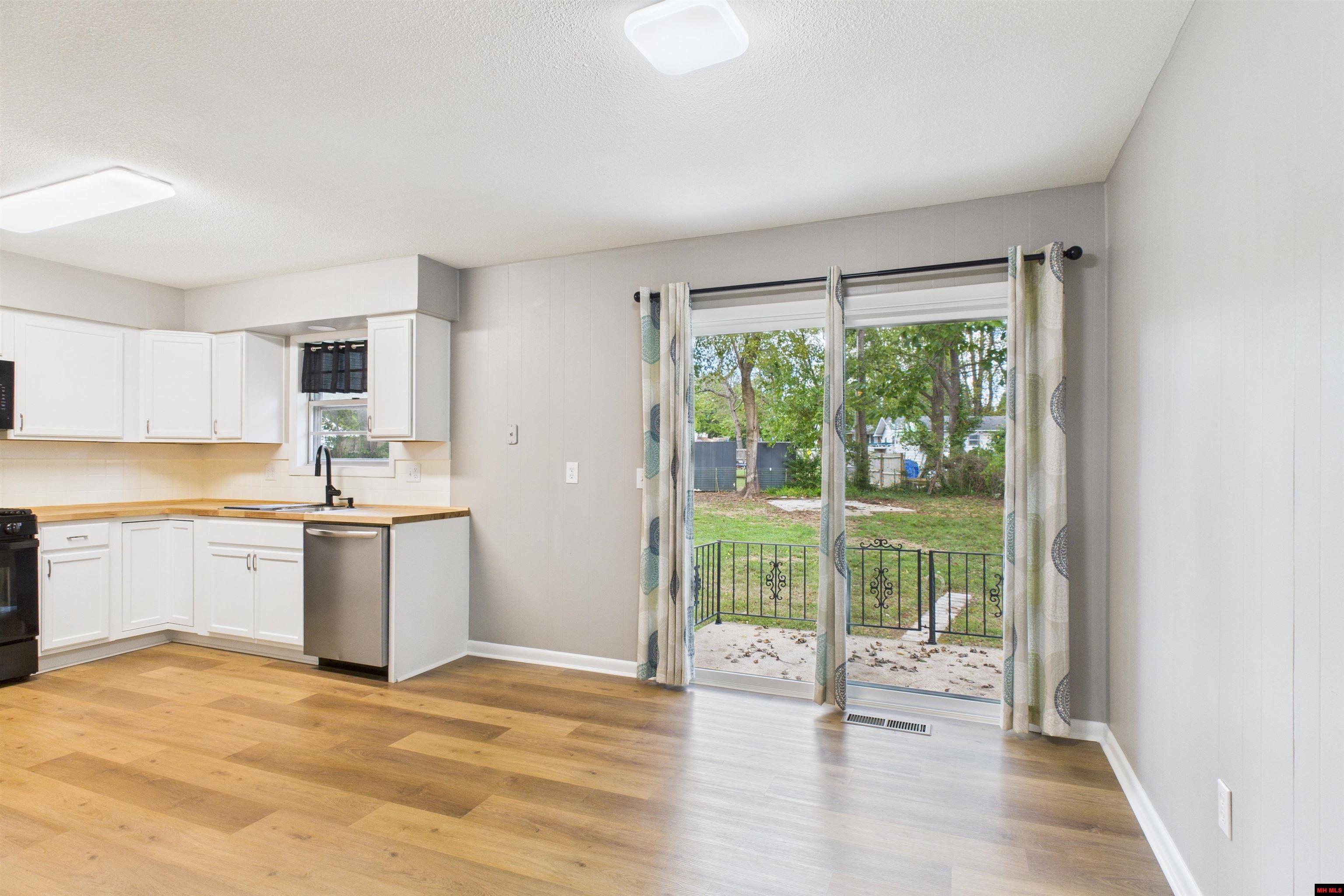 709 WALKER STREET Mountain Home, AR 72653