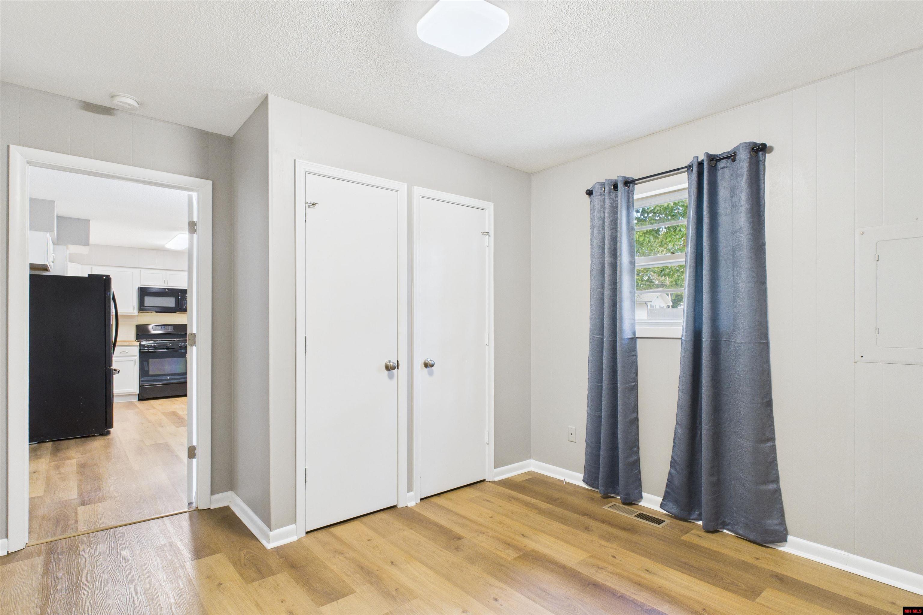 709 WALKER STREET Mountain Home, AR 72653