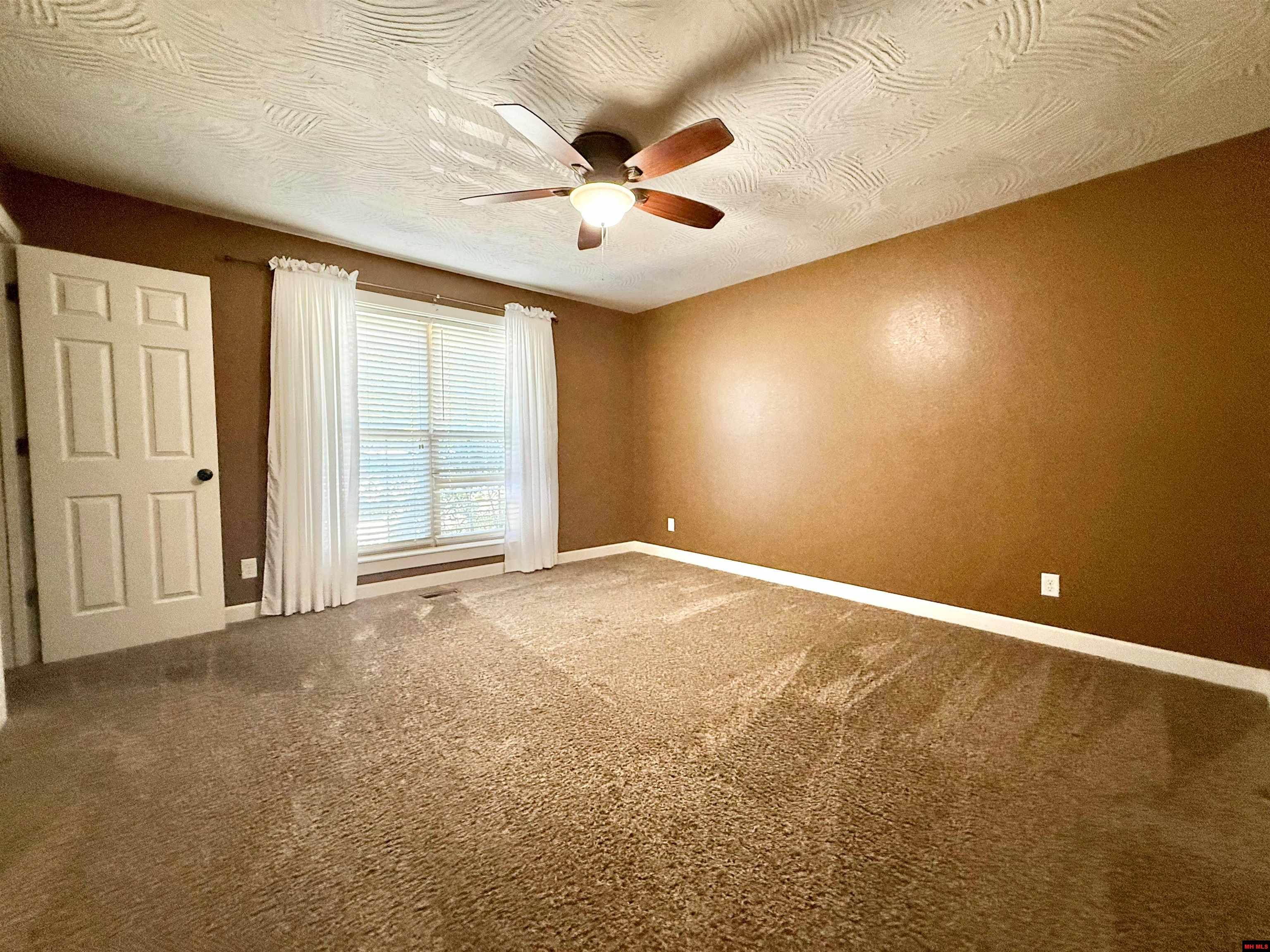 1705 LONOKE AVENUE Mountain Home, AR 72653