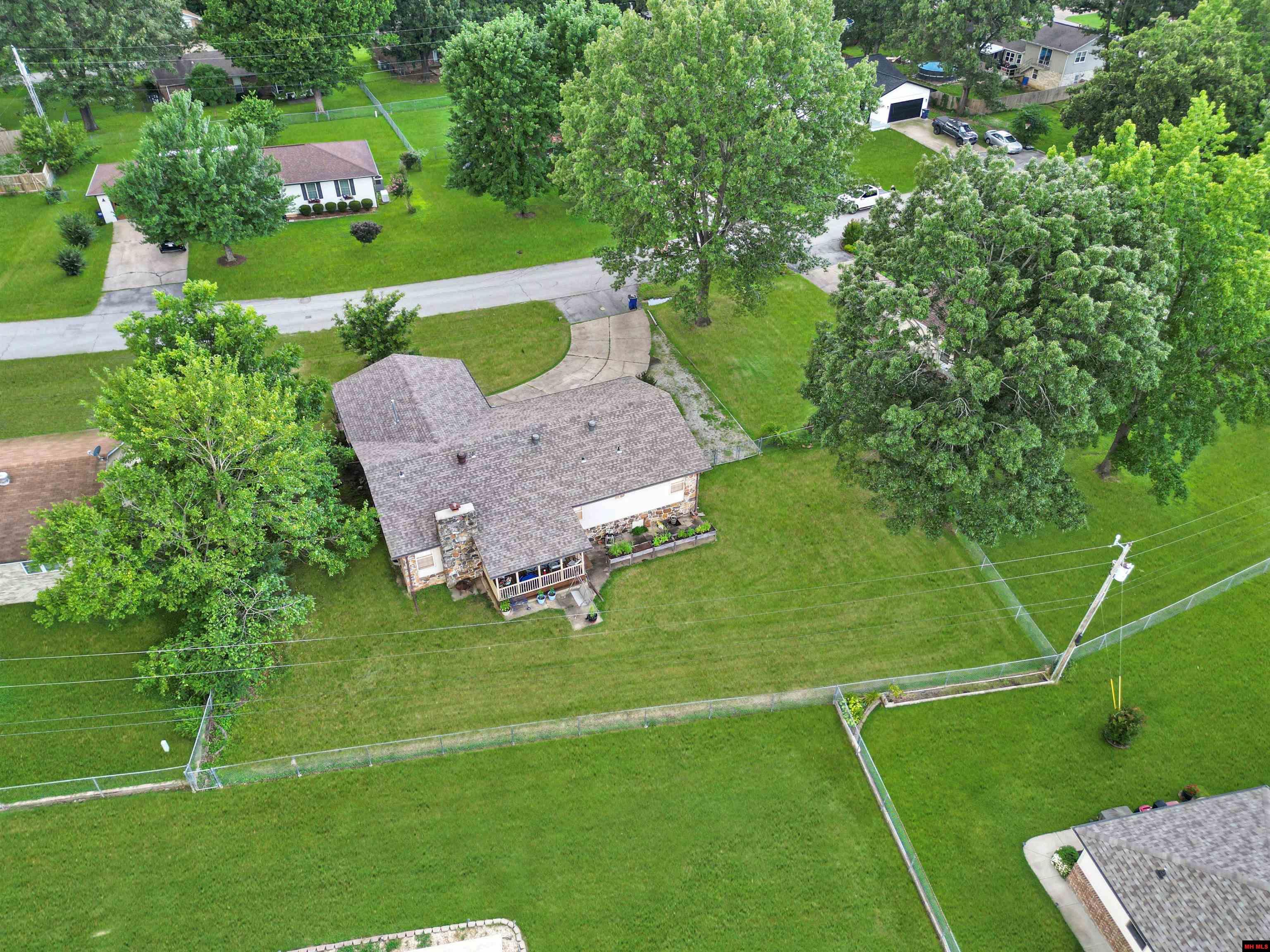 1705 LONOKE AVENUE Mountain Home, AR 72653