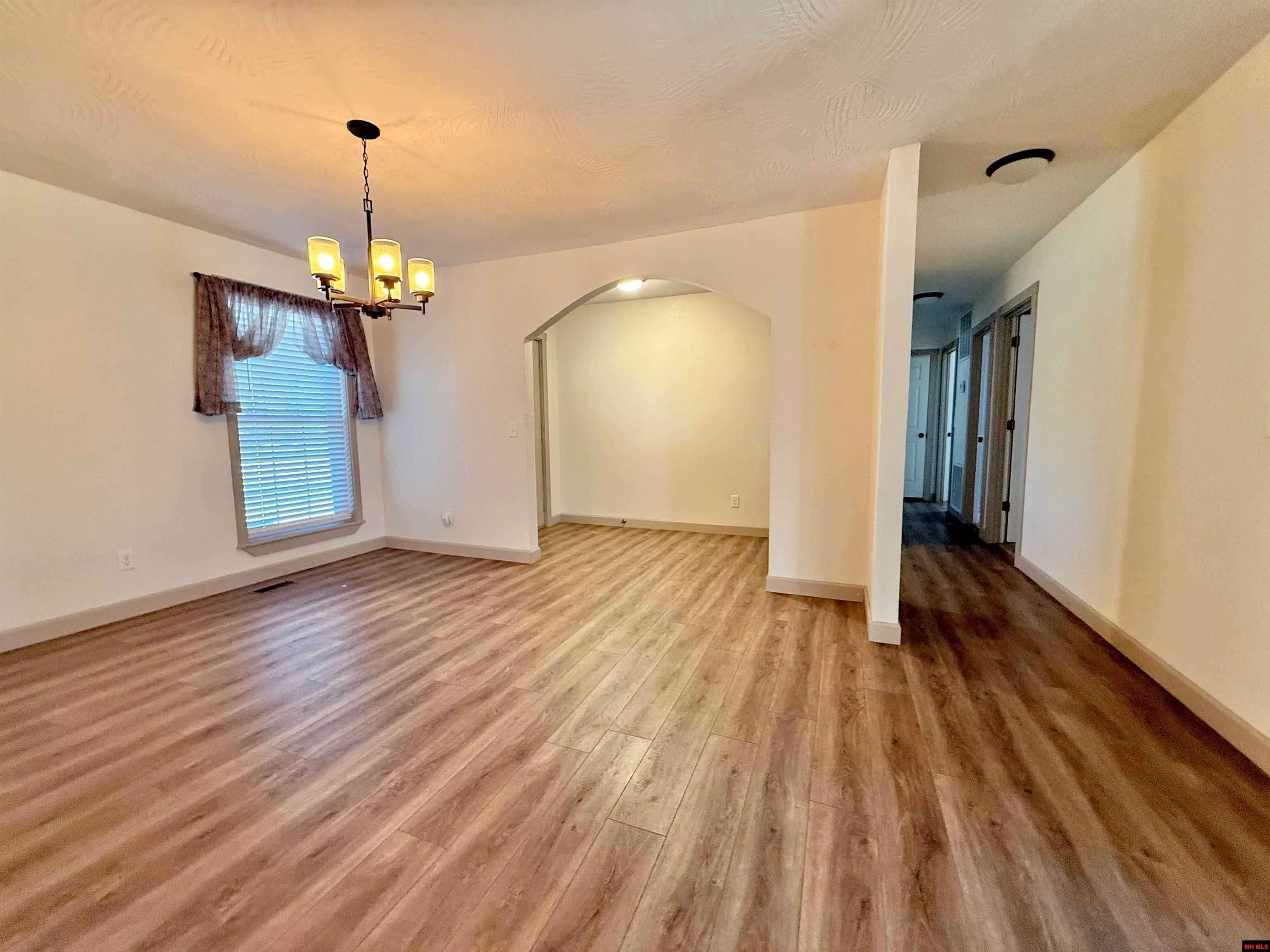 1705 LONOKE AVENUE Mountain Home, AR 72653