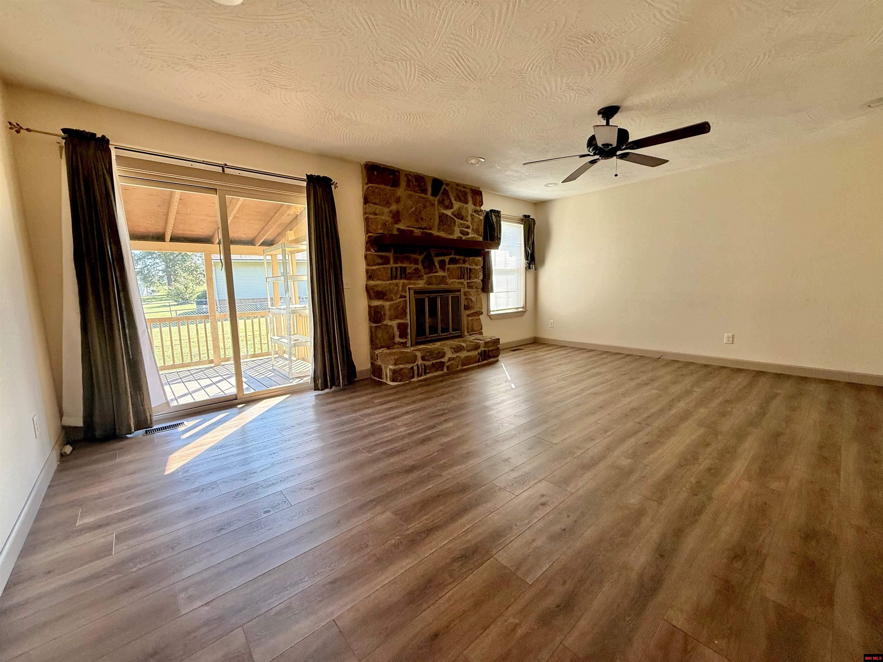 1705 LONOKE AVENUE Mountain Home, AR 72653