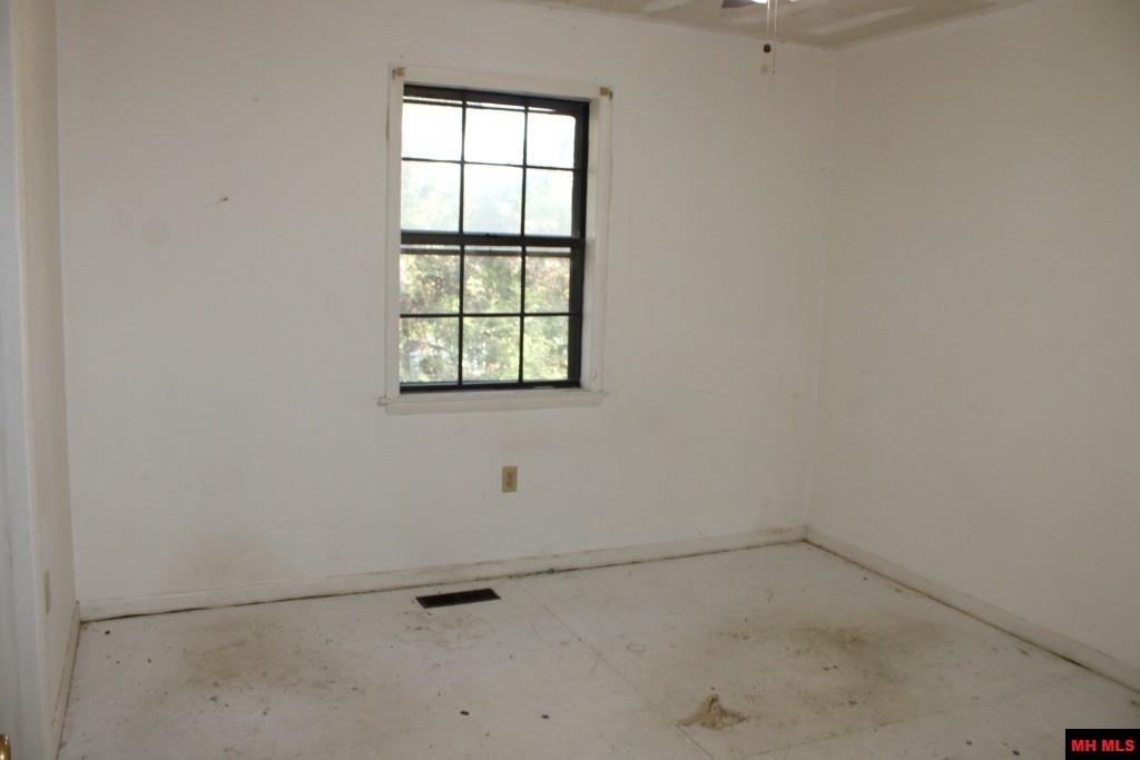 1000 BROADWAY Yellville, AR