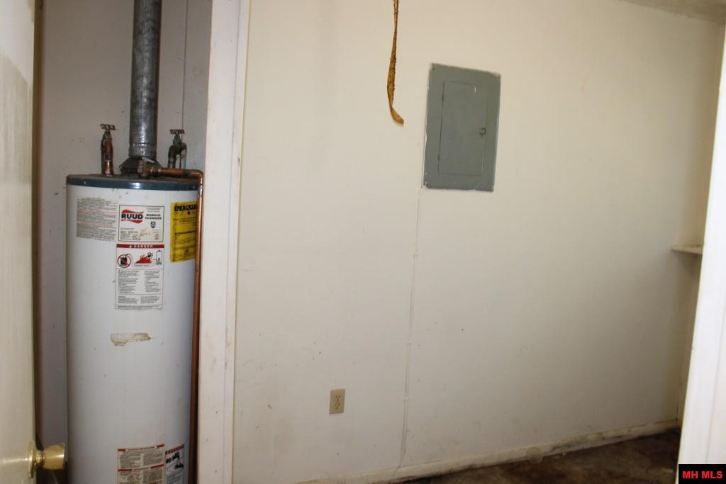 1000 BROADWAY Yellville, AR