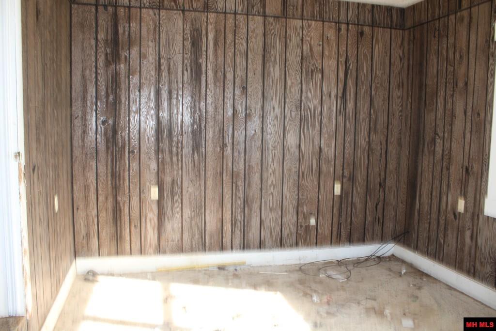 1000 BROADWAY Yellville, AR