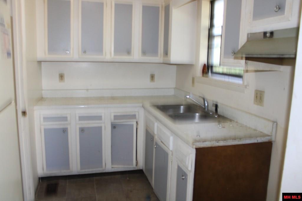 1000 BROADWAY Yellville, AR