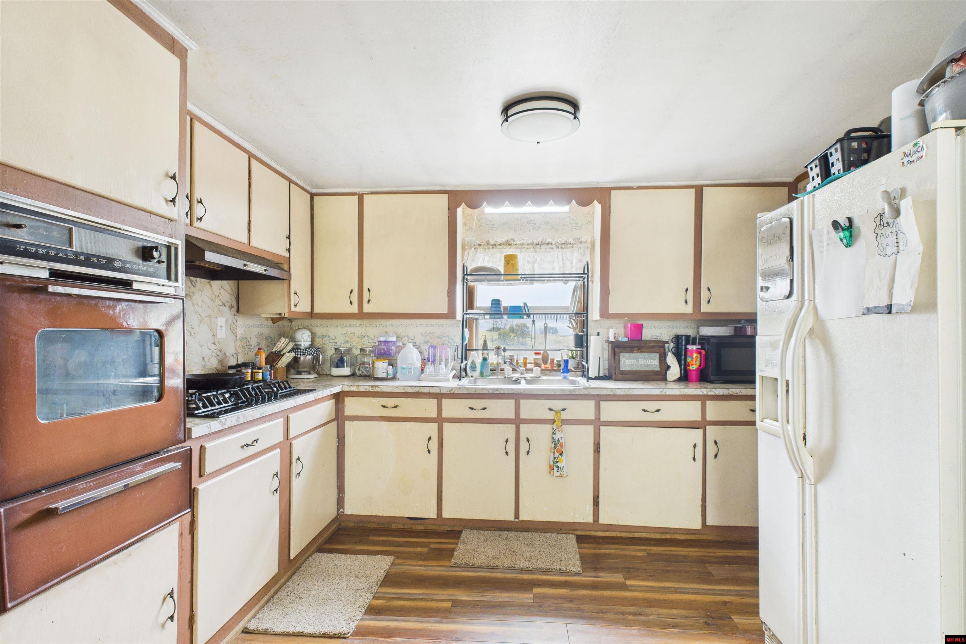 12597 W HWY 62 Harrison, AR