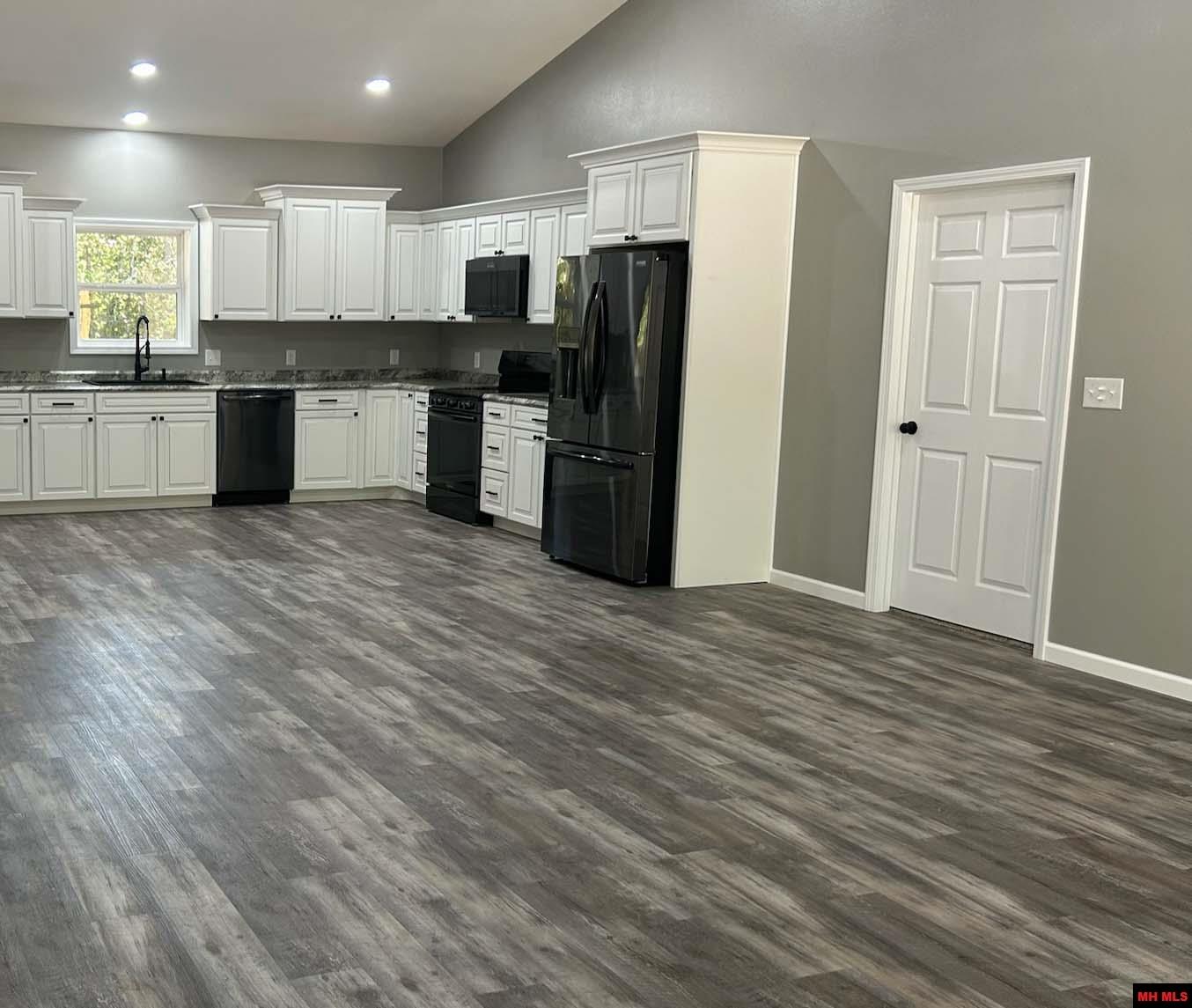 109 JONES STREET Calico Rock, AR