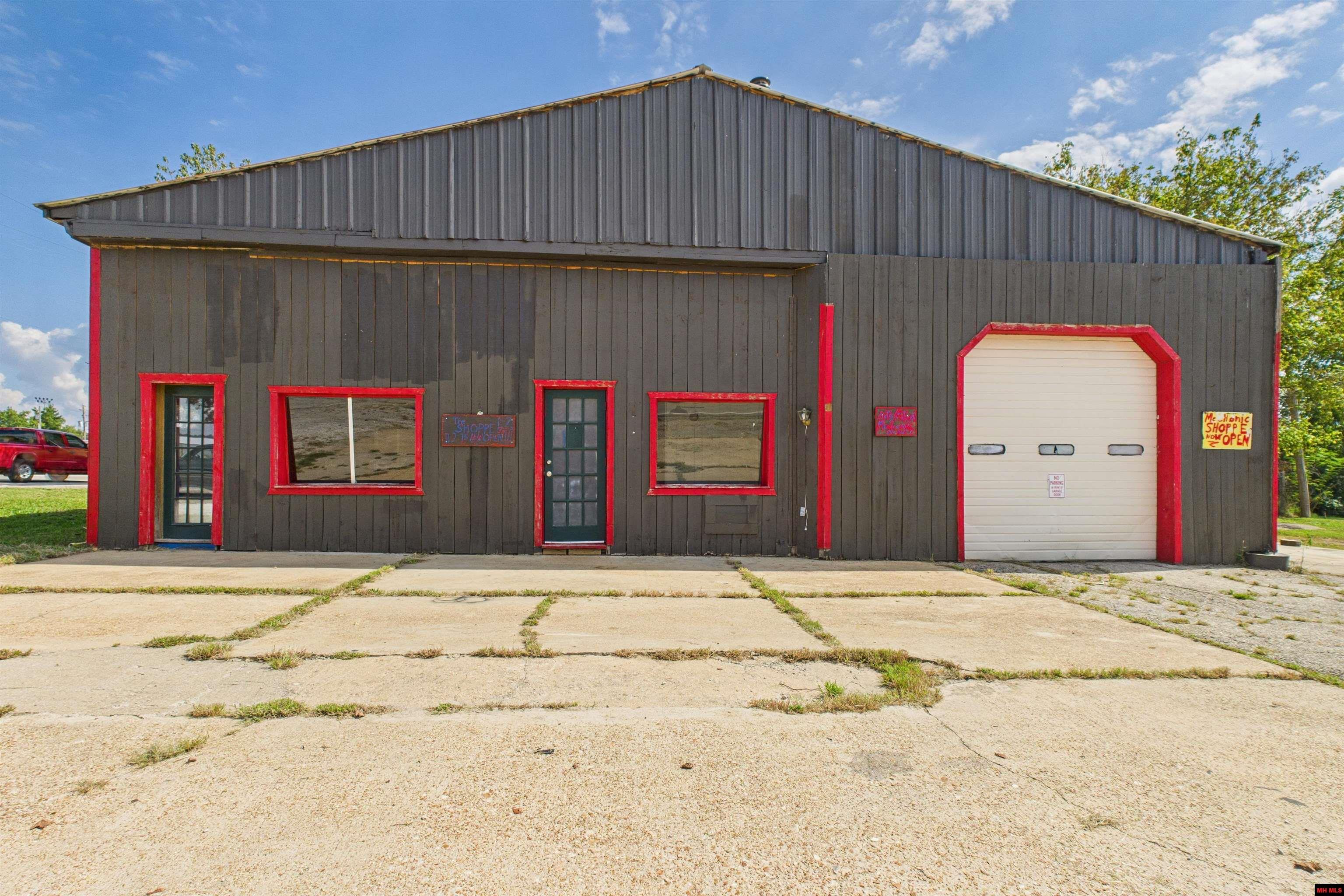 208 N 1ST STREET Flippin, AR
