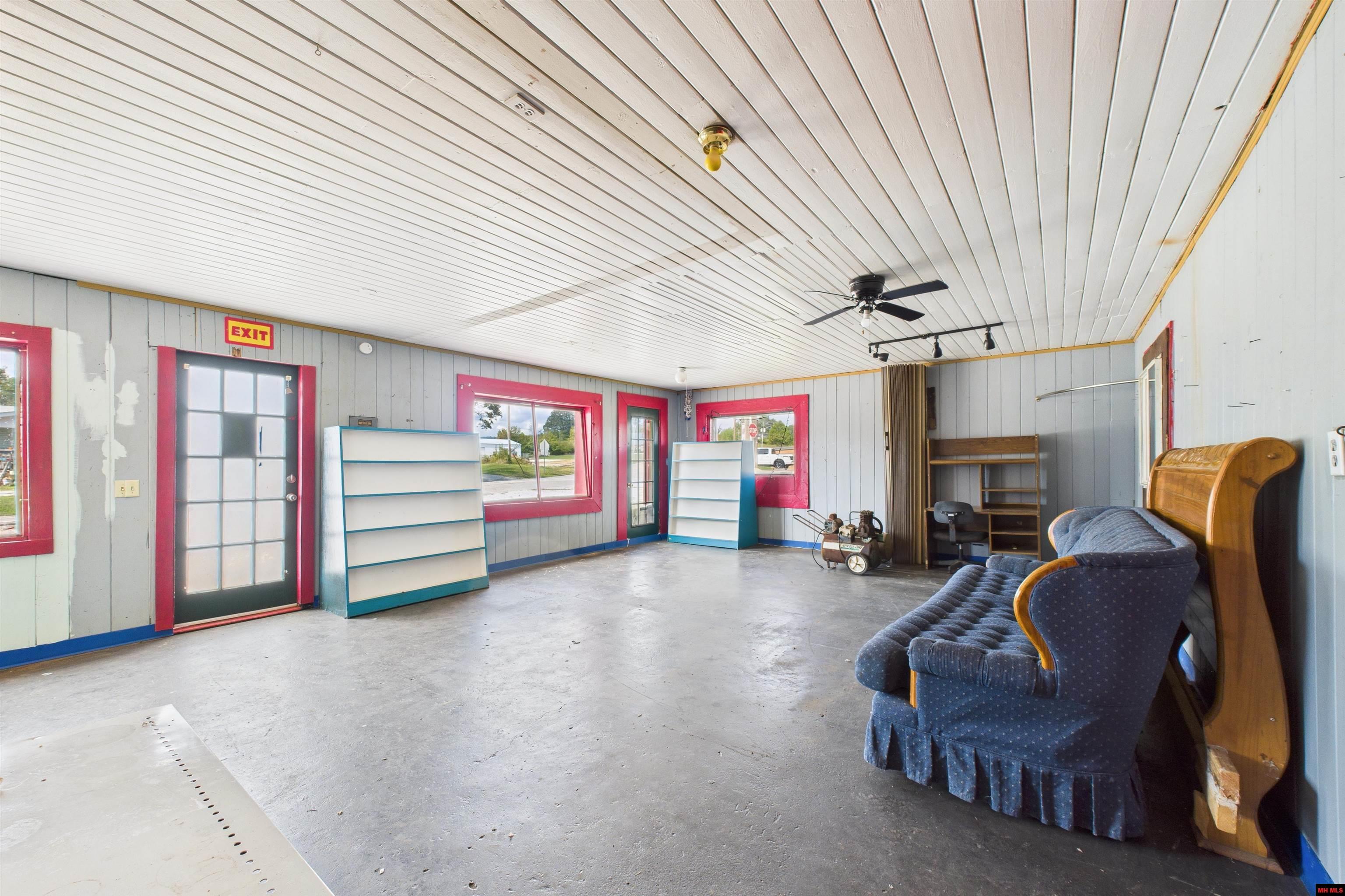 208 N 1ST STREET Flippin, AR