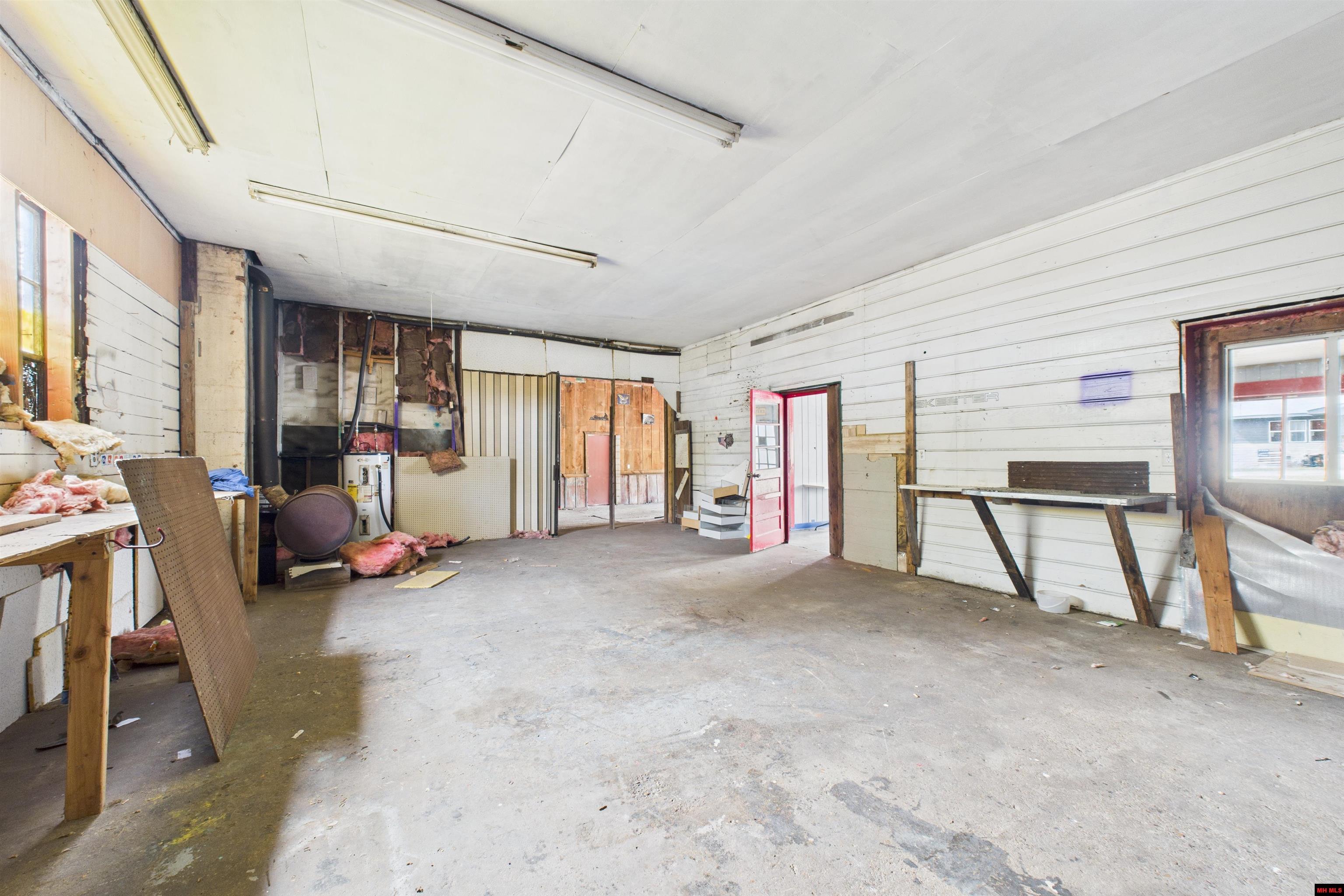 208 N 1ST STREET Flippin, AR