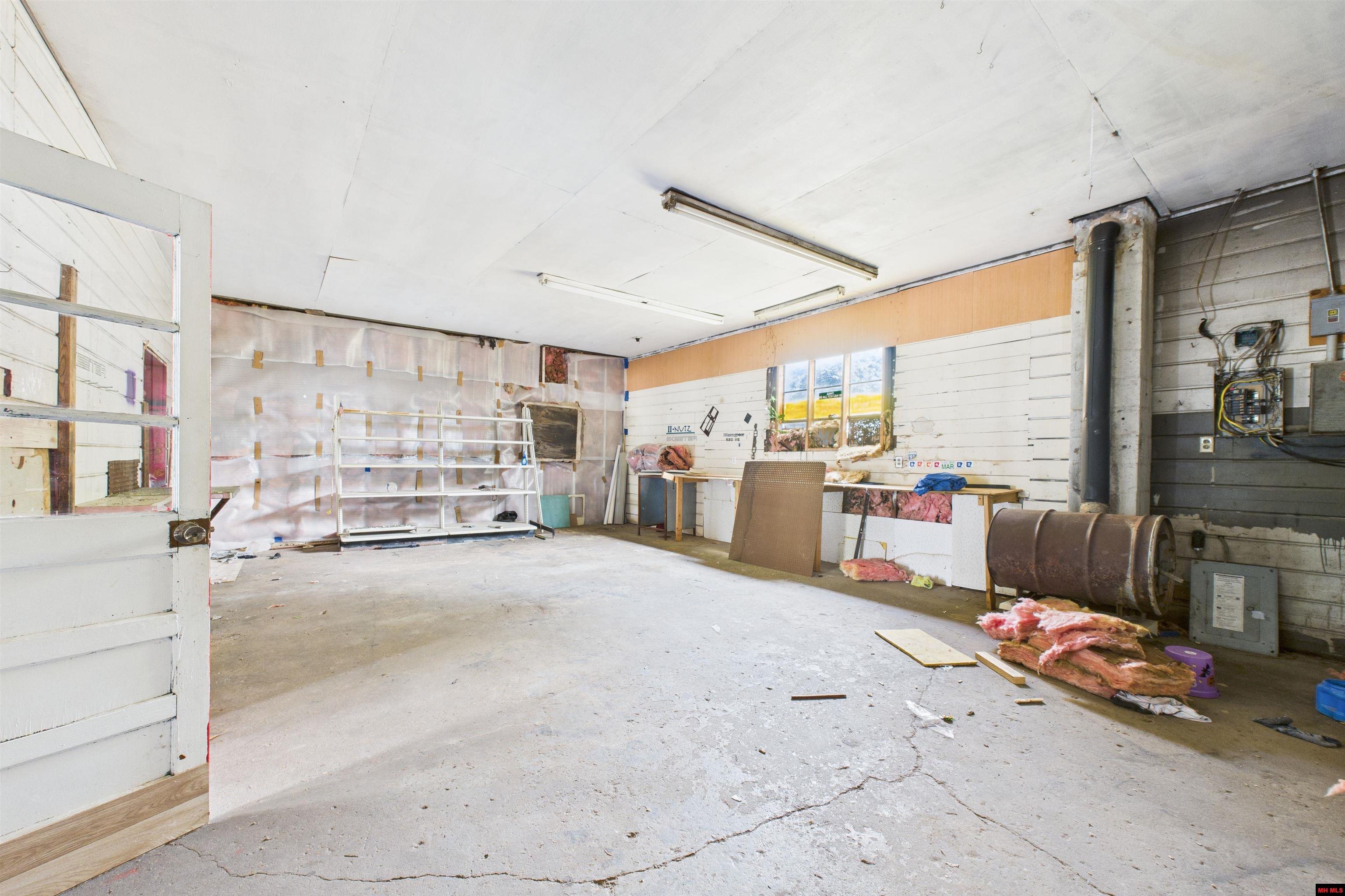 208 N 1ST STREET Flippin, AR