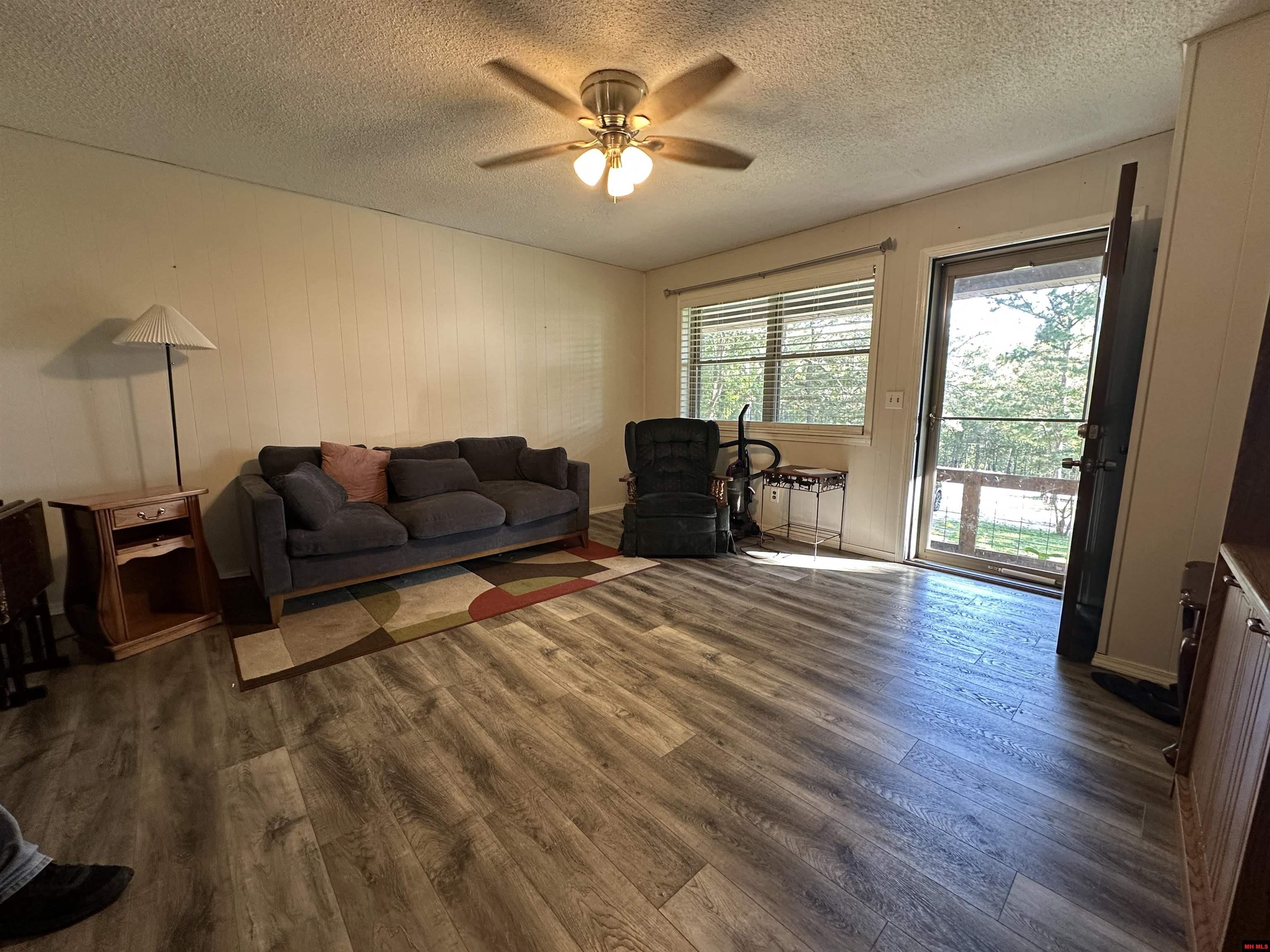 4822 CREEL ROAD Harrison, AR 72601