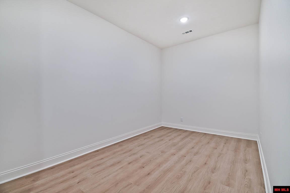 1019 Nottington Street