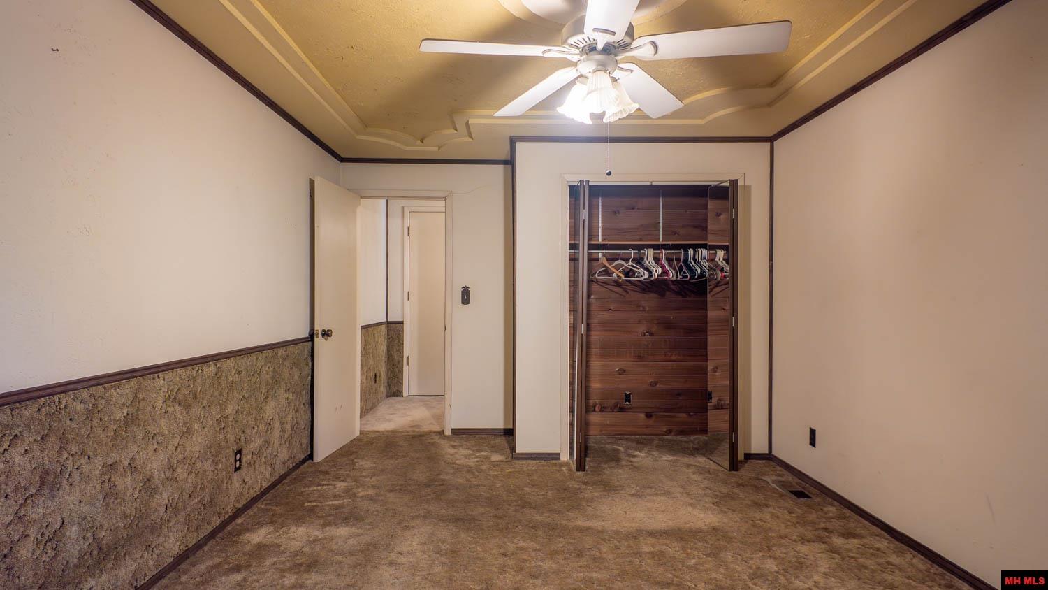 239031104900070 S 6TH STREET Thayer, MO