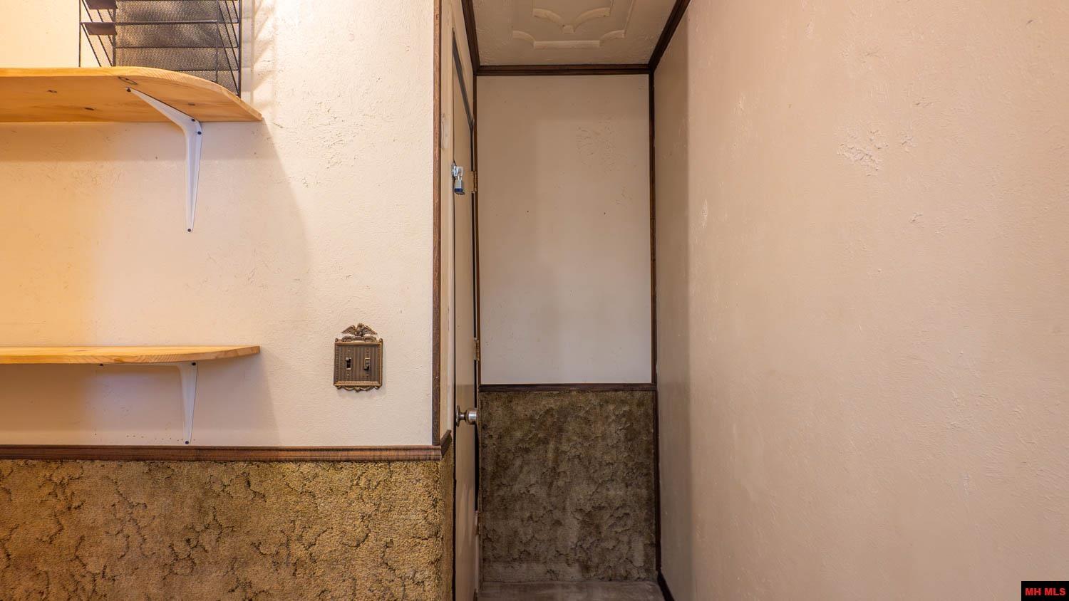 239031104900070 S 6TH STREET Thayer, MO