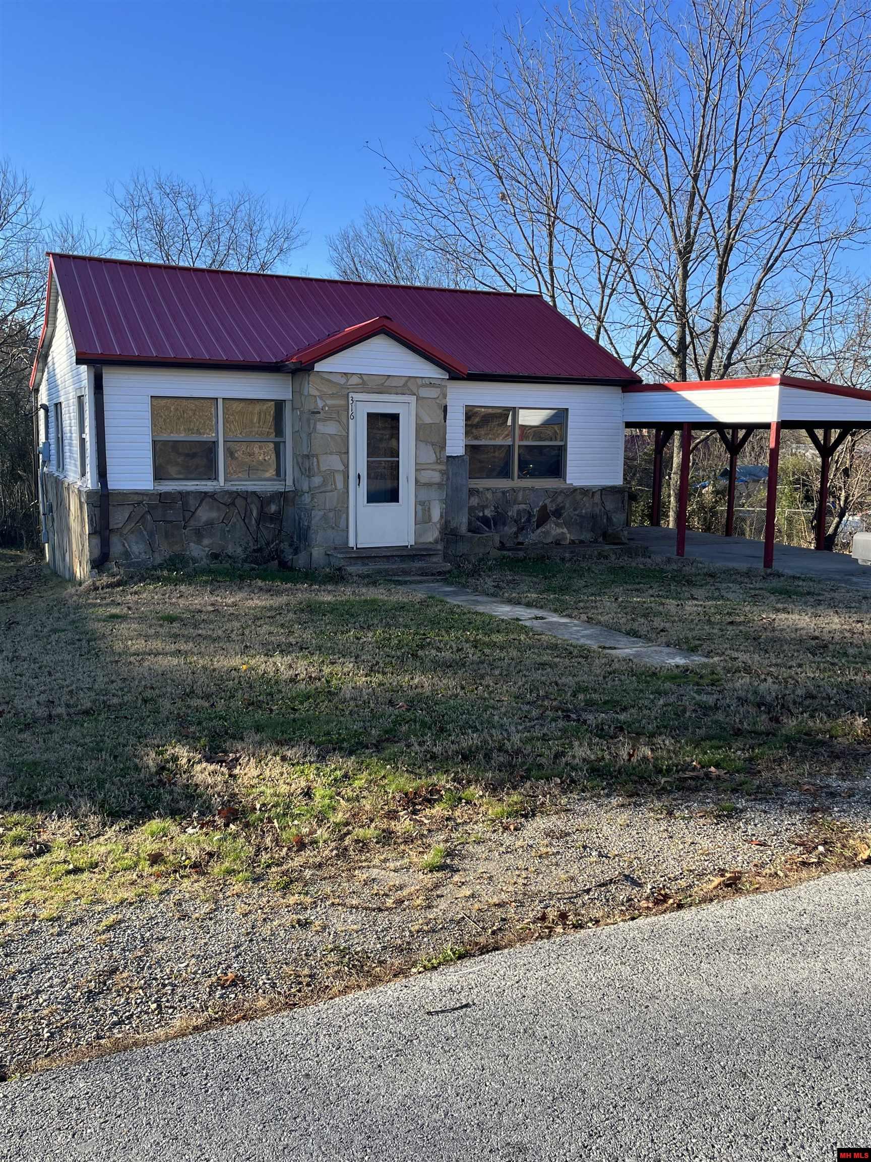 316 NORTH STREET Salem, AR