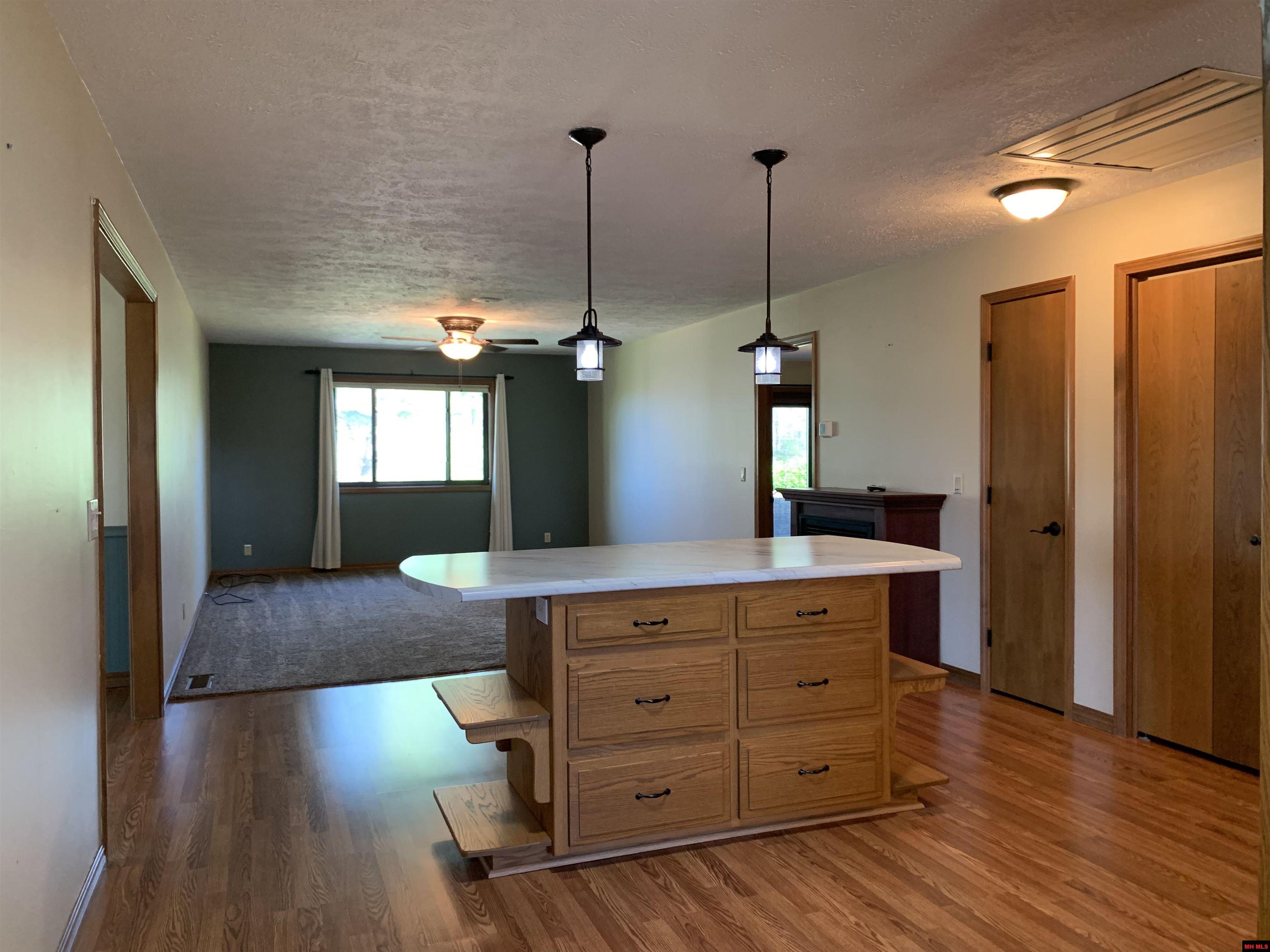 353 HIGH RIDGE CIRCLE Midway, AR 72651