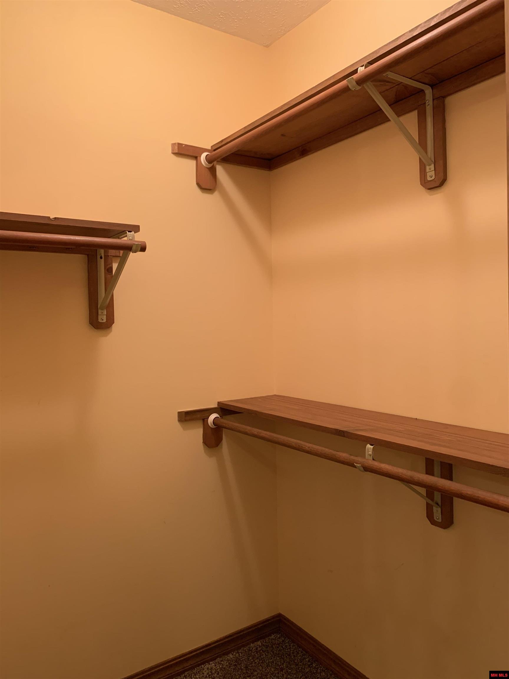 353 HIGH RIDGE CIRCLE Midway, AR 72651