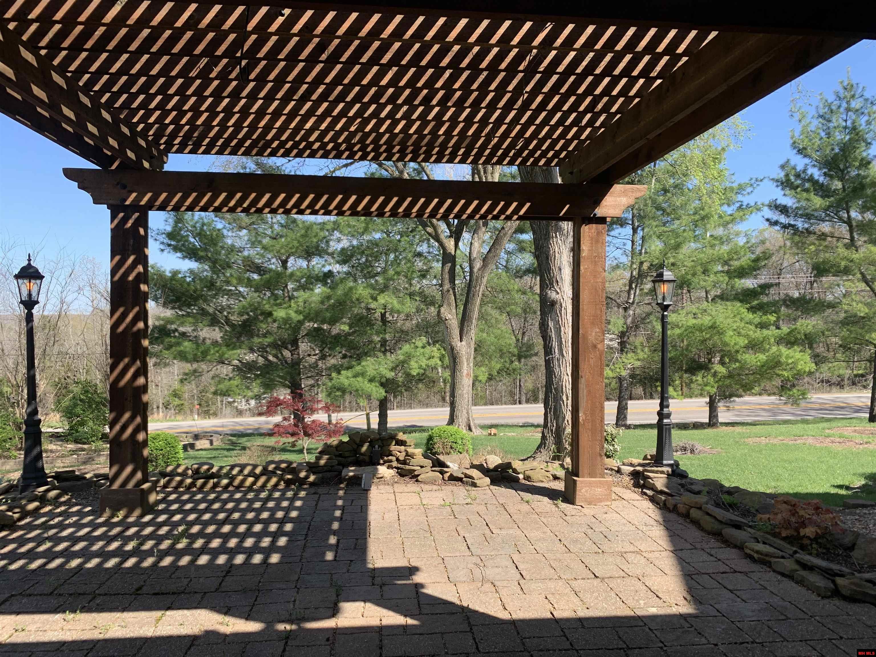 353 HIGH RIDGE CIRCLE Midway, AR 72651