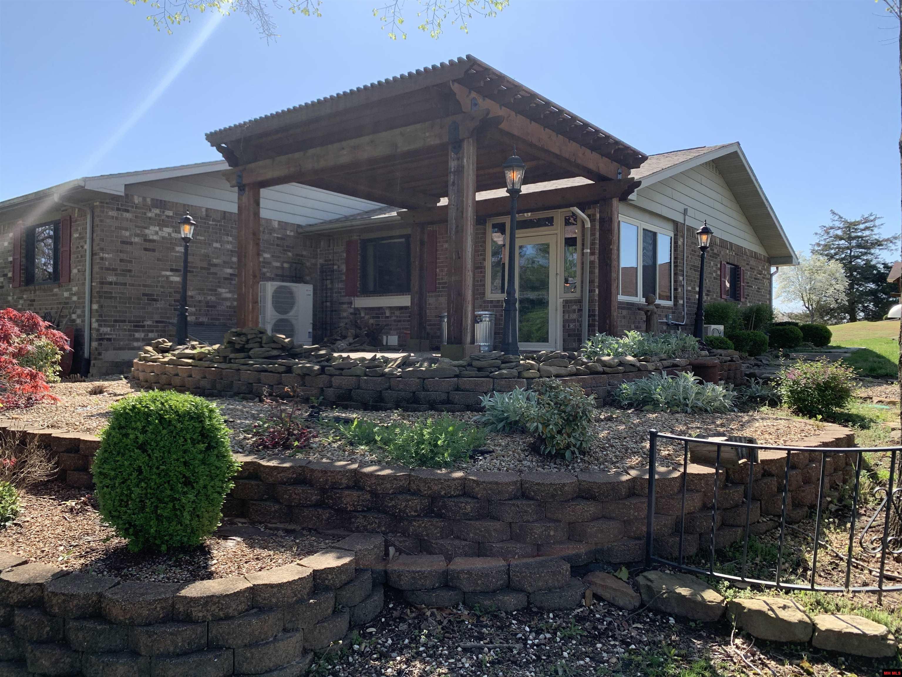 353 HIGH RIDGE CIRCLE Midway, AR 72651