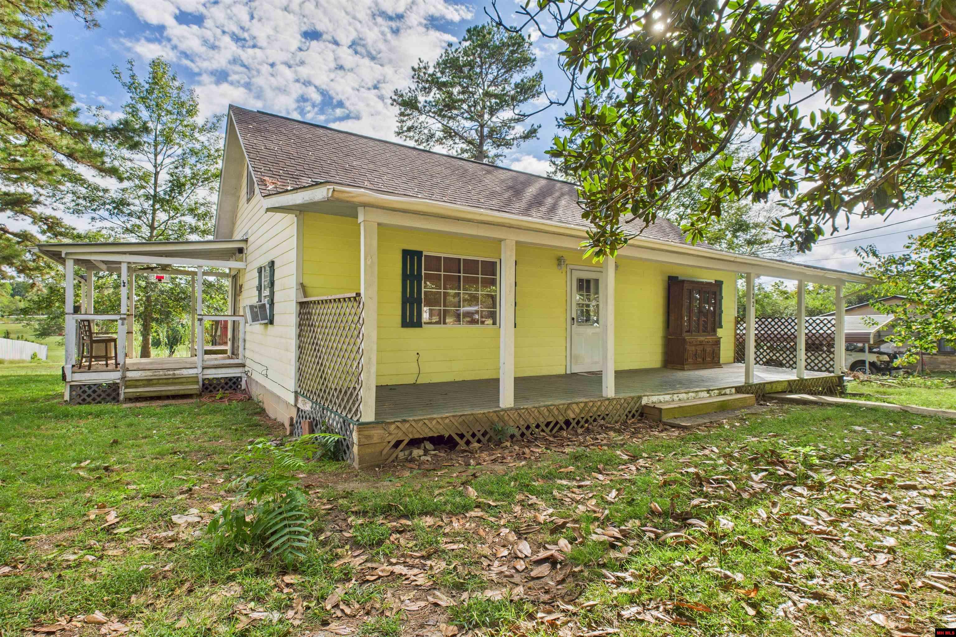 122 JAY STREET Melbourne, AR