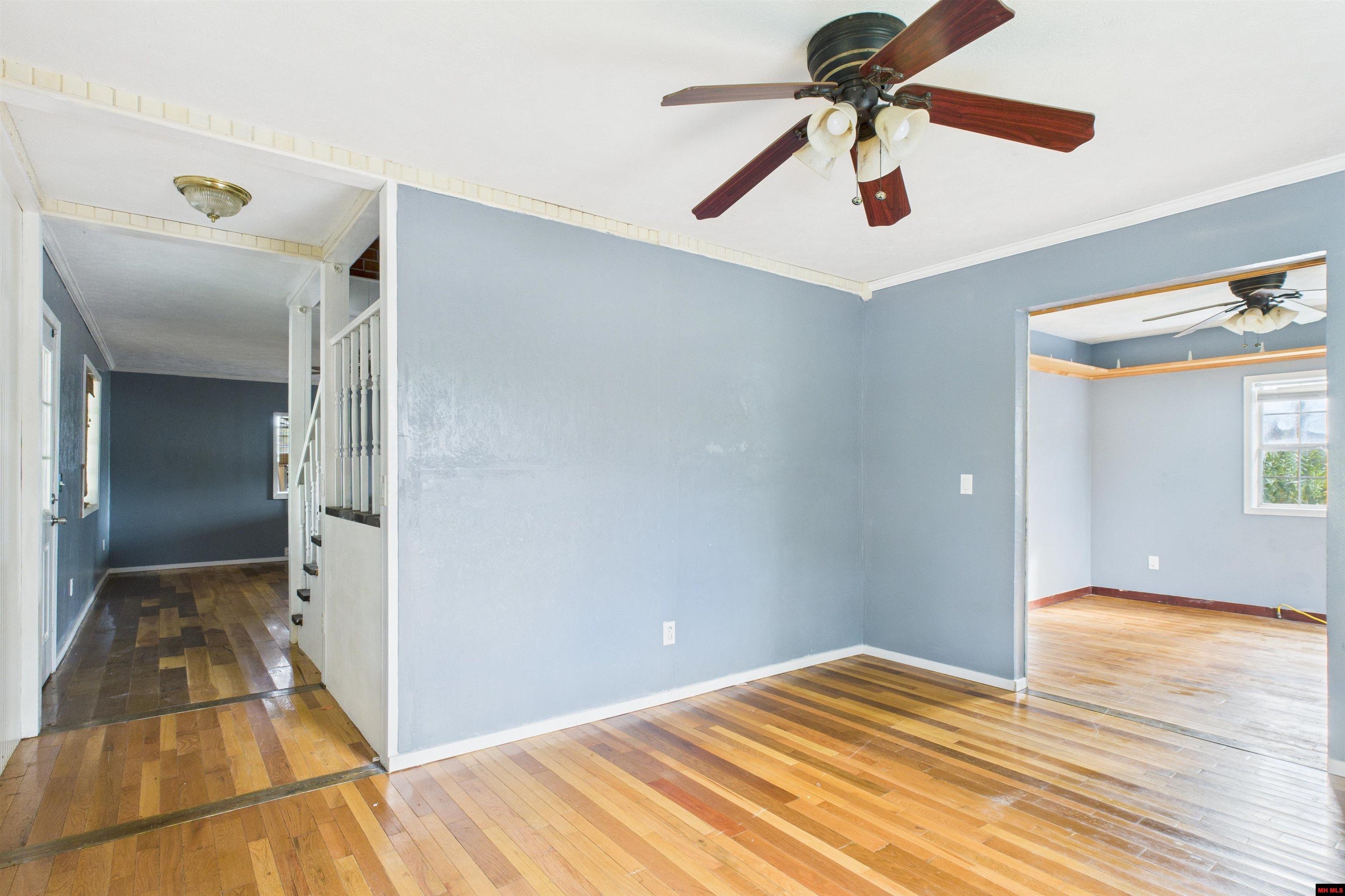 122 JAY STREET Melbourne, AR