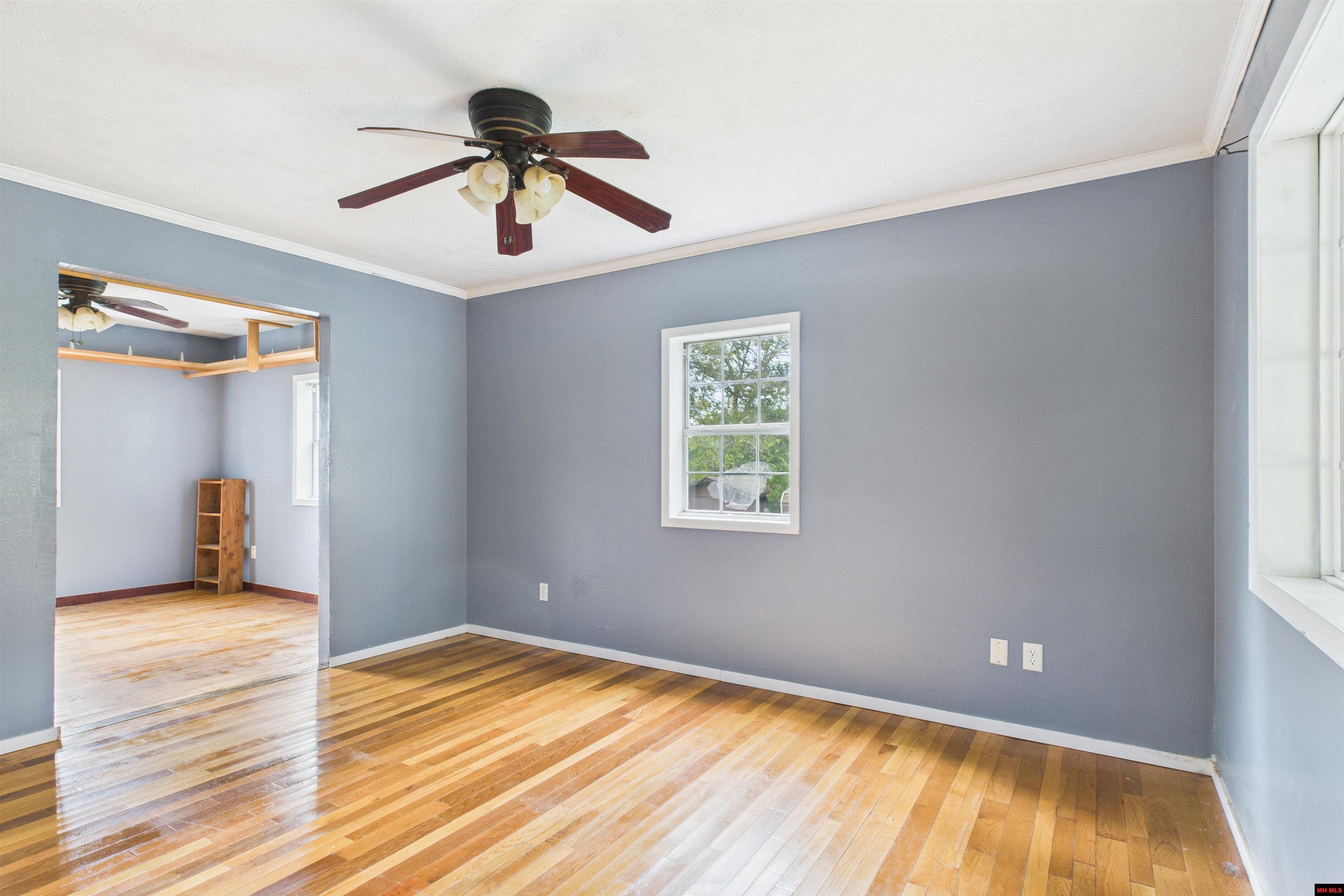 122 JAY STREET Melbourne, AR