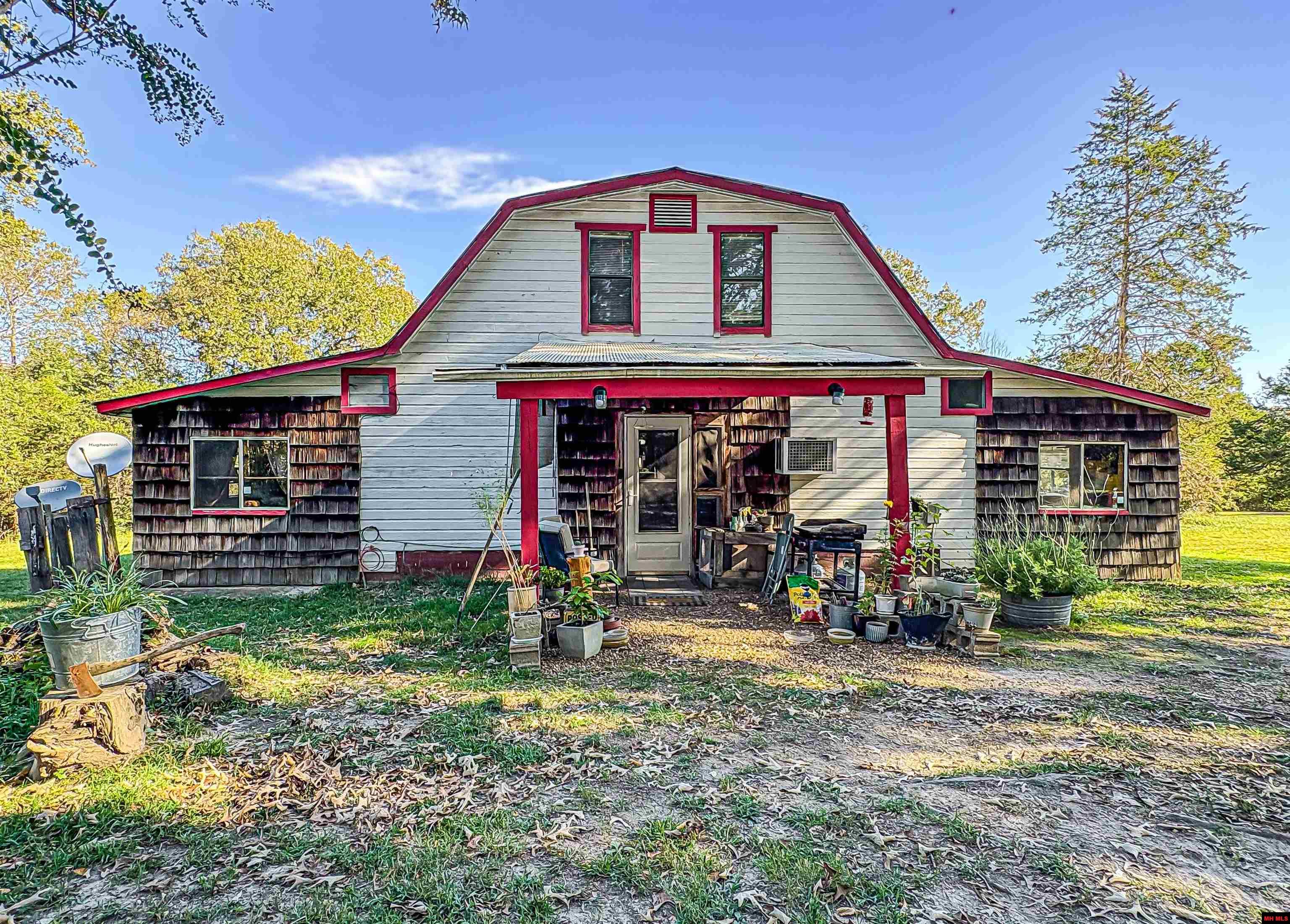 2114 E HWY 206 Yellville, AR 72687